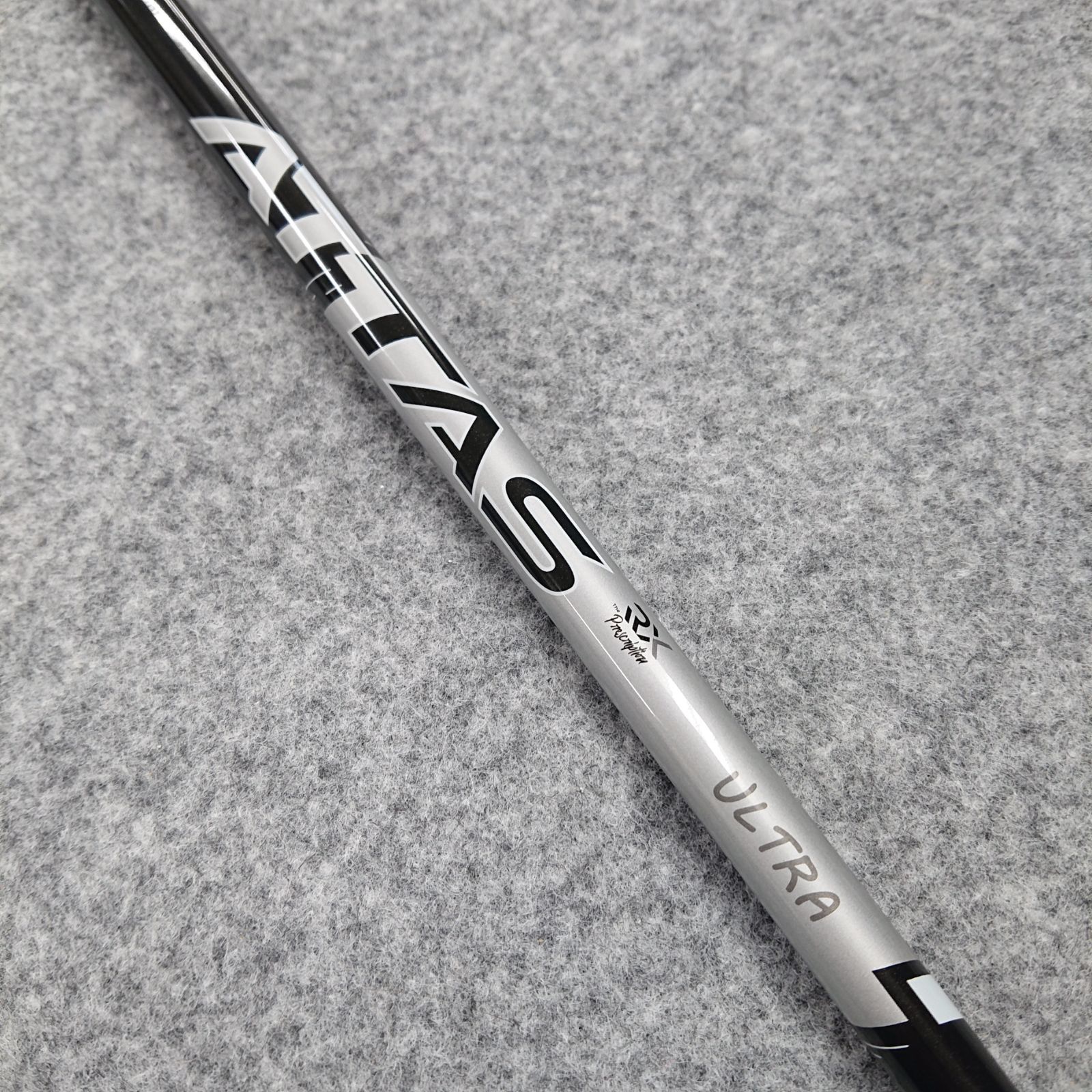 超美品！ ATTAS RX ULTRA ブラック 6 (SX) タイトリストスリーブ付 