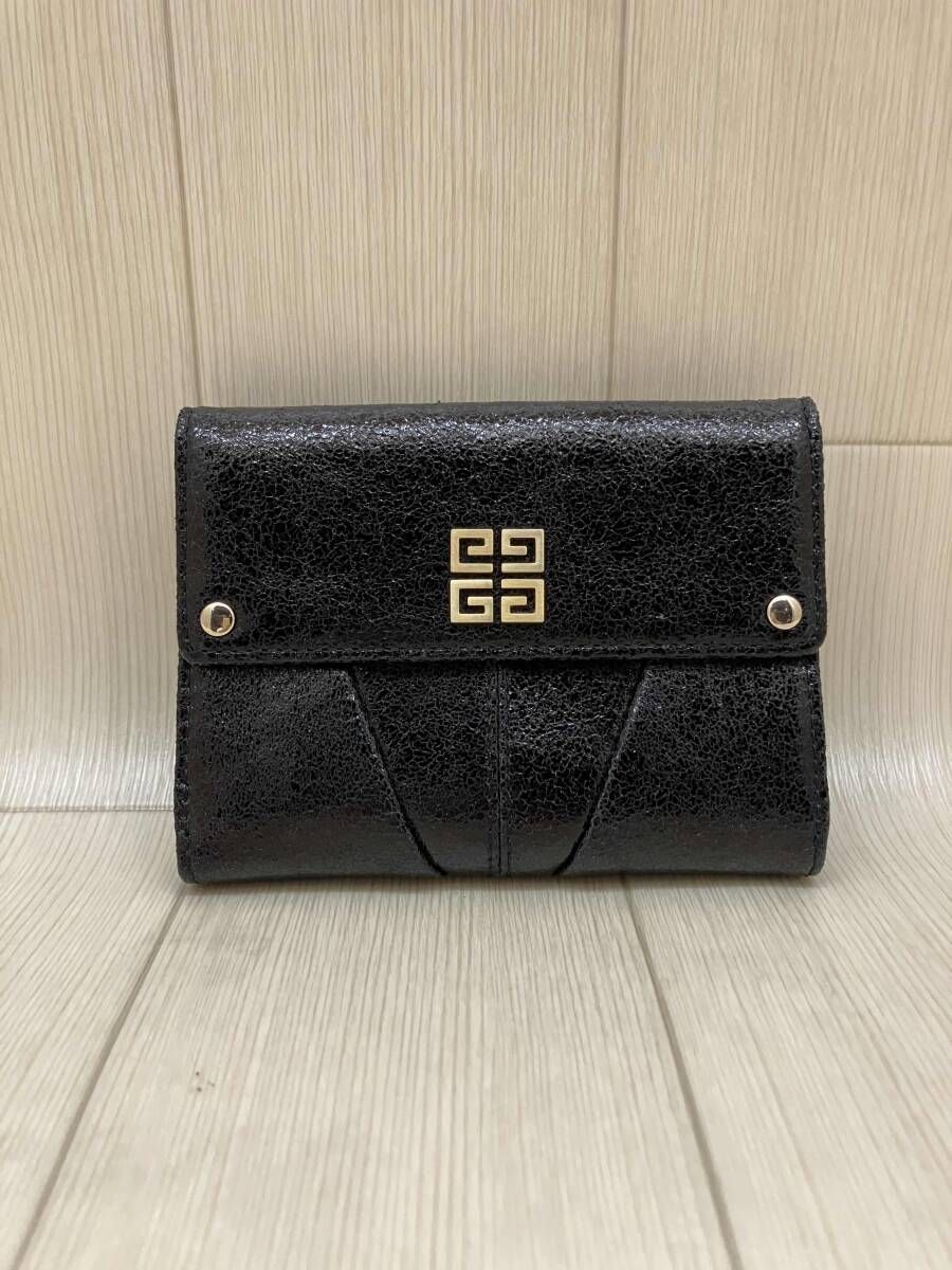 ★ GIVENCHY ジバンシィ 二つ折り財布 小銭入れあり ロゴ ブラック 通年