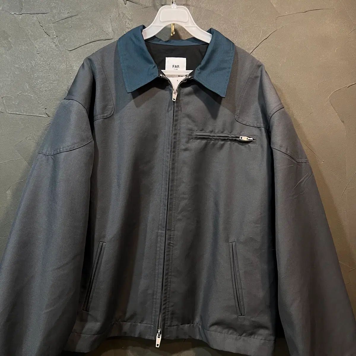 Size 2 Far From What ショールパッド ワークジャケット
