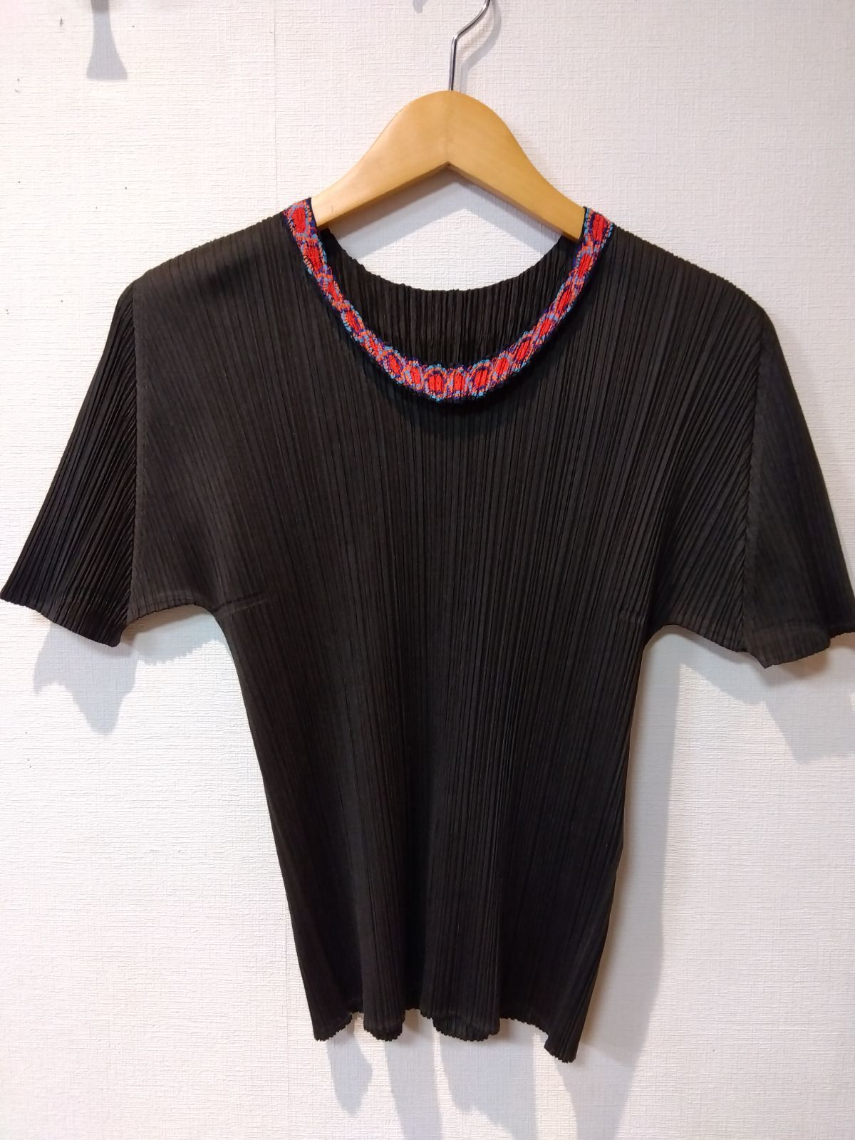 M20　PLEATS PLEASE　プリーツプリーズ　トップス　ブラウン　刺繍　サイズ3