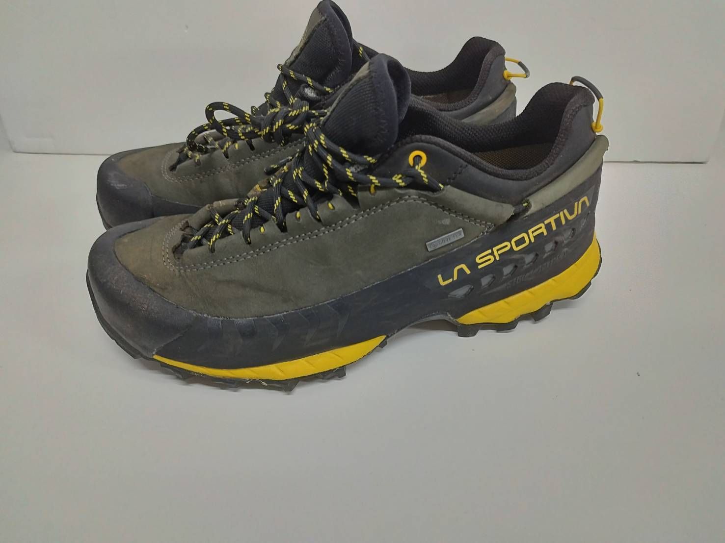 アウトドア 【良品】LA SPORTIVA ラスポルティバ TX5 LOW GTX/登山靴 