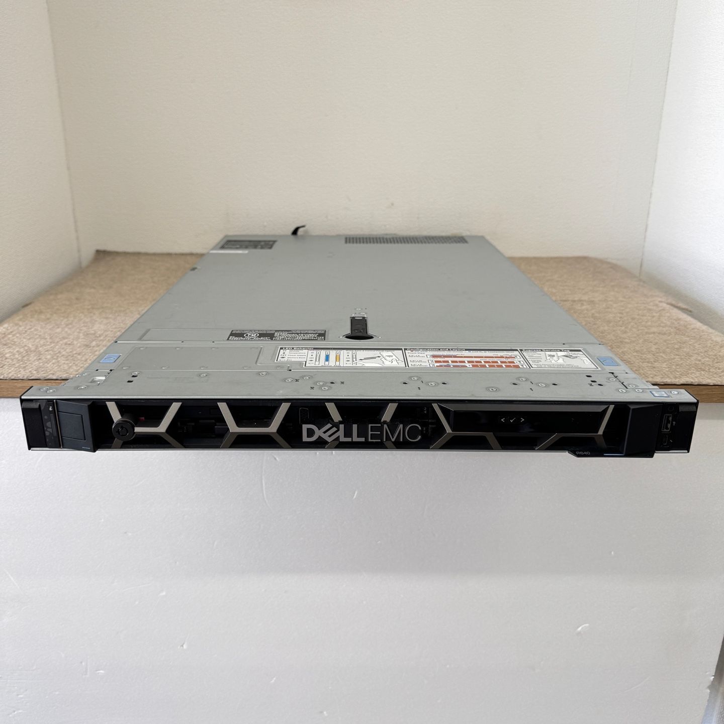 DELL EMC PowerEdge R640 SFF 8Bay Gold 5118 x2基 32GB H330P Mini 動作品 [SV280]