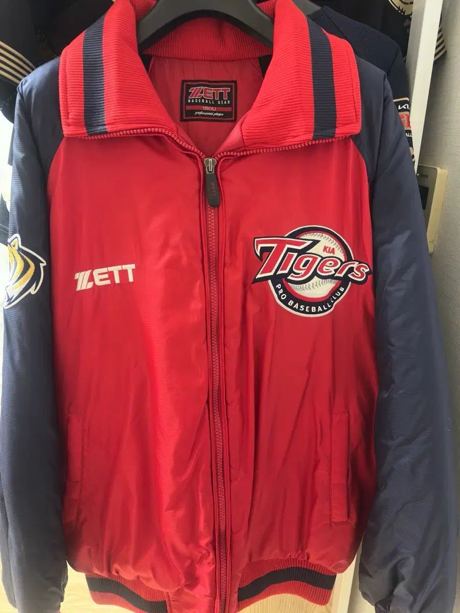 KIAタイガース Zett 冬 アウター XL 出品