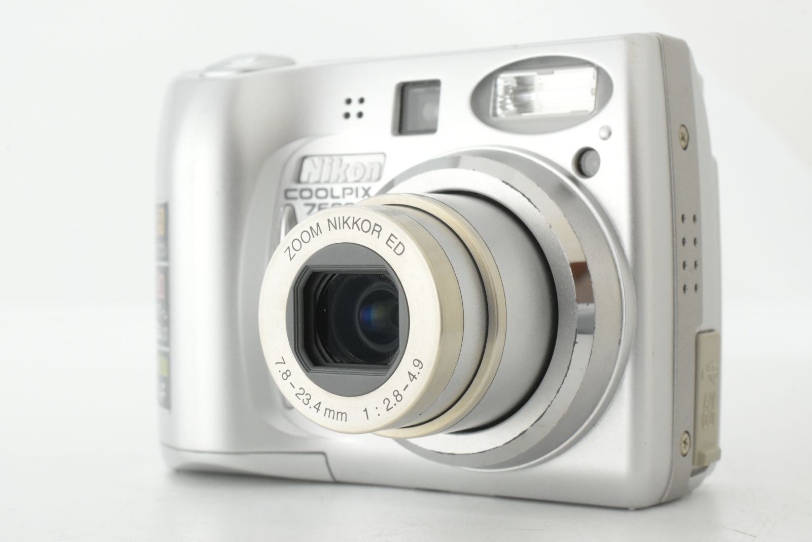 美品】Nikon Coolpix 7600 Digital Camera Silver 7.1 MP ニコン 