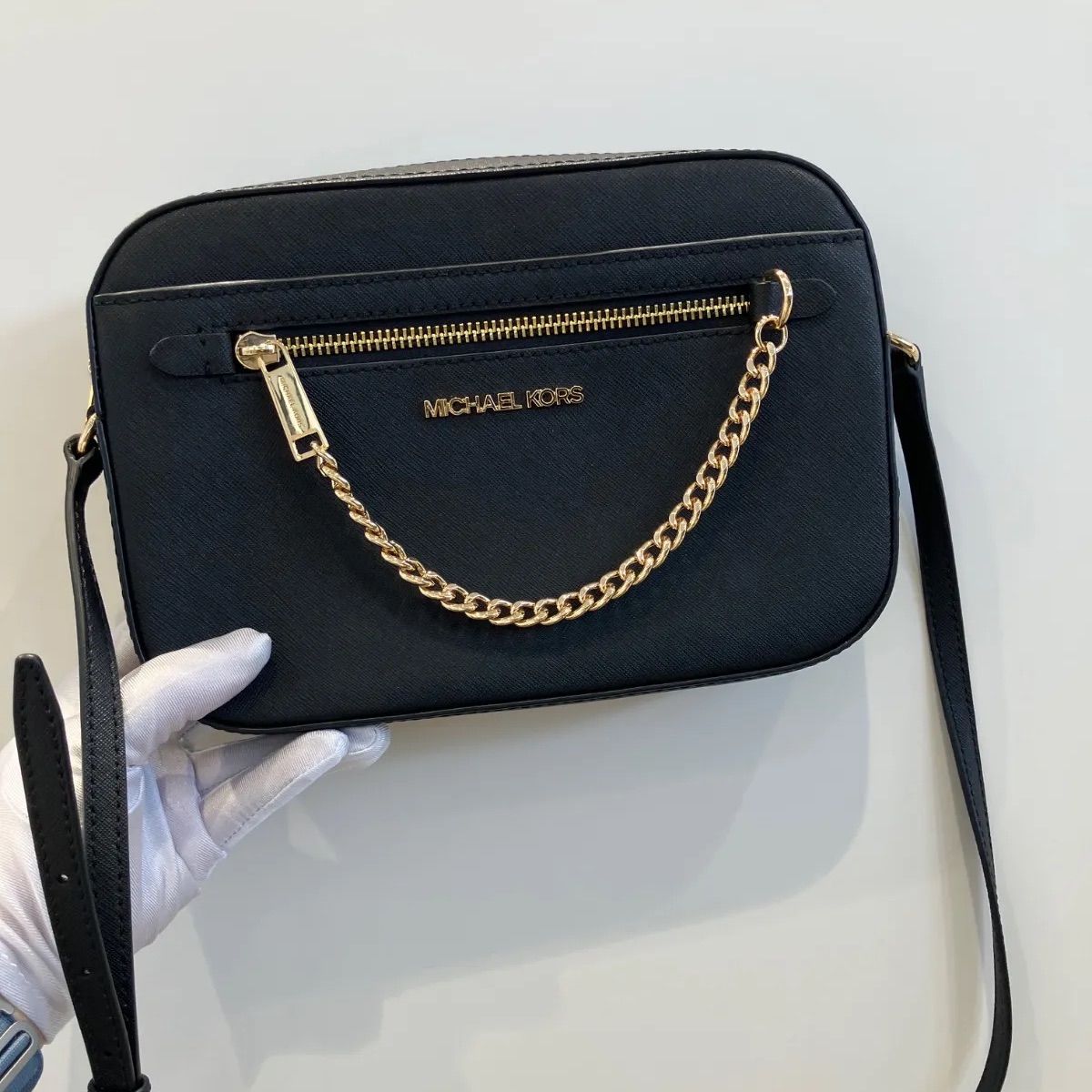 極美品✨マイケルコース カメラバッグ ショルダーバッグ ブラック 黒 ゴールド