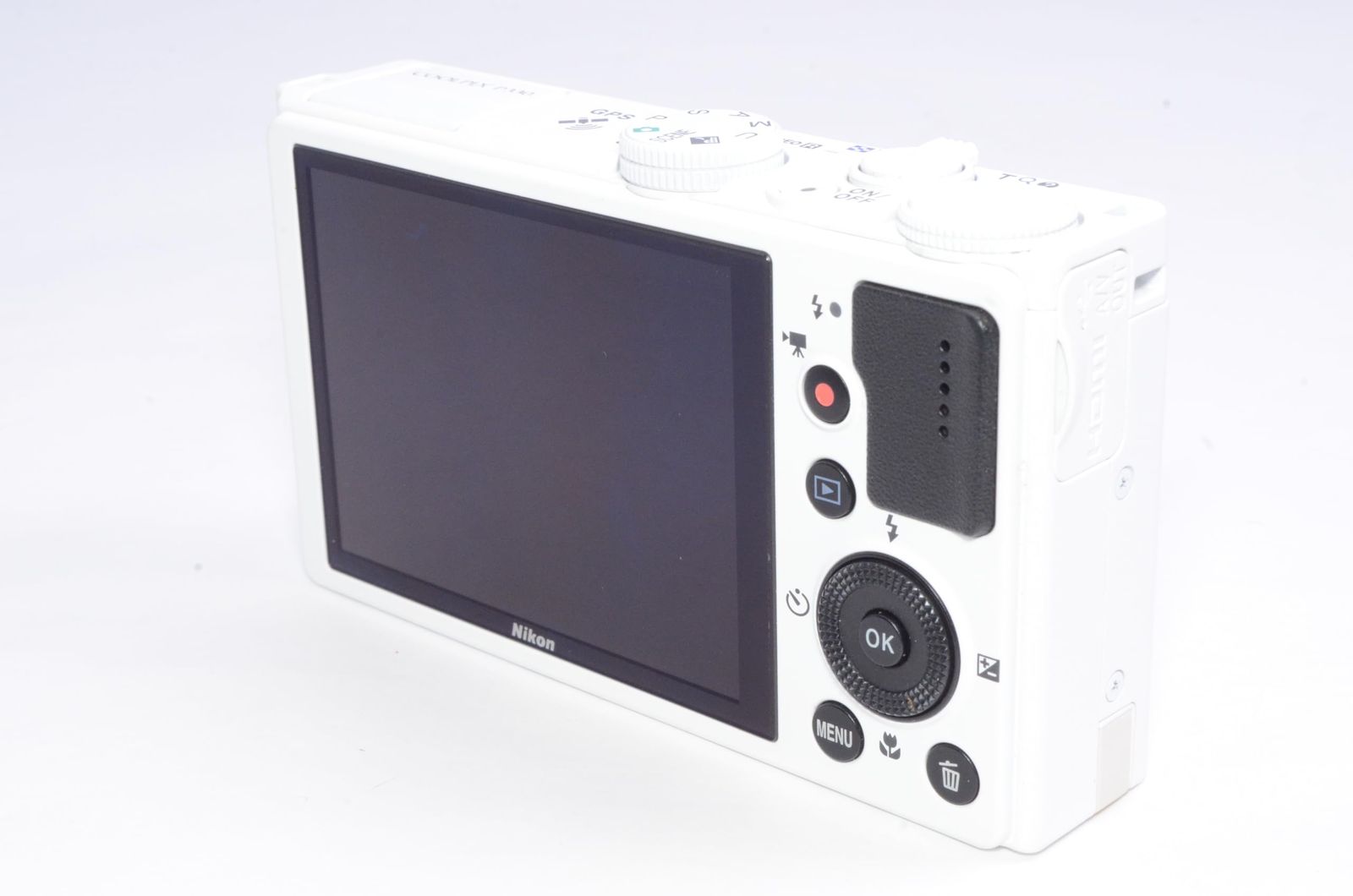 ☆5/26 △3,000円値引き Nikon COOLPIX P330 ホワイト 動作確認済み