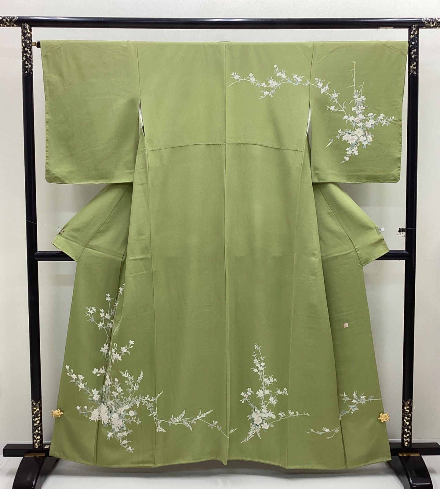中古品　未使用　袷着物　訪問着　柳色　落款　正絹　裄65.5　R814
