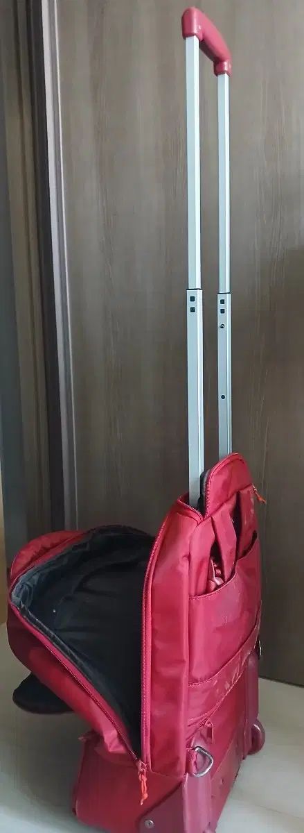 機内キャリアー