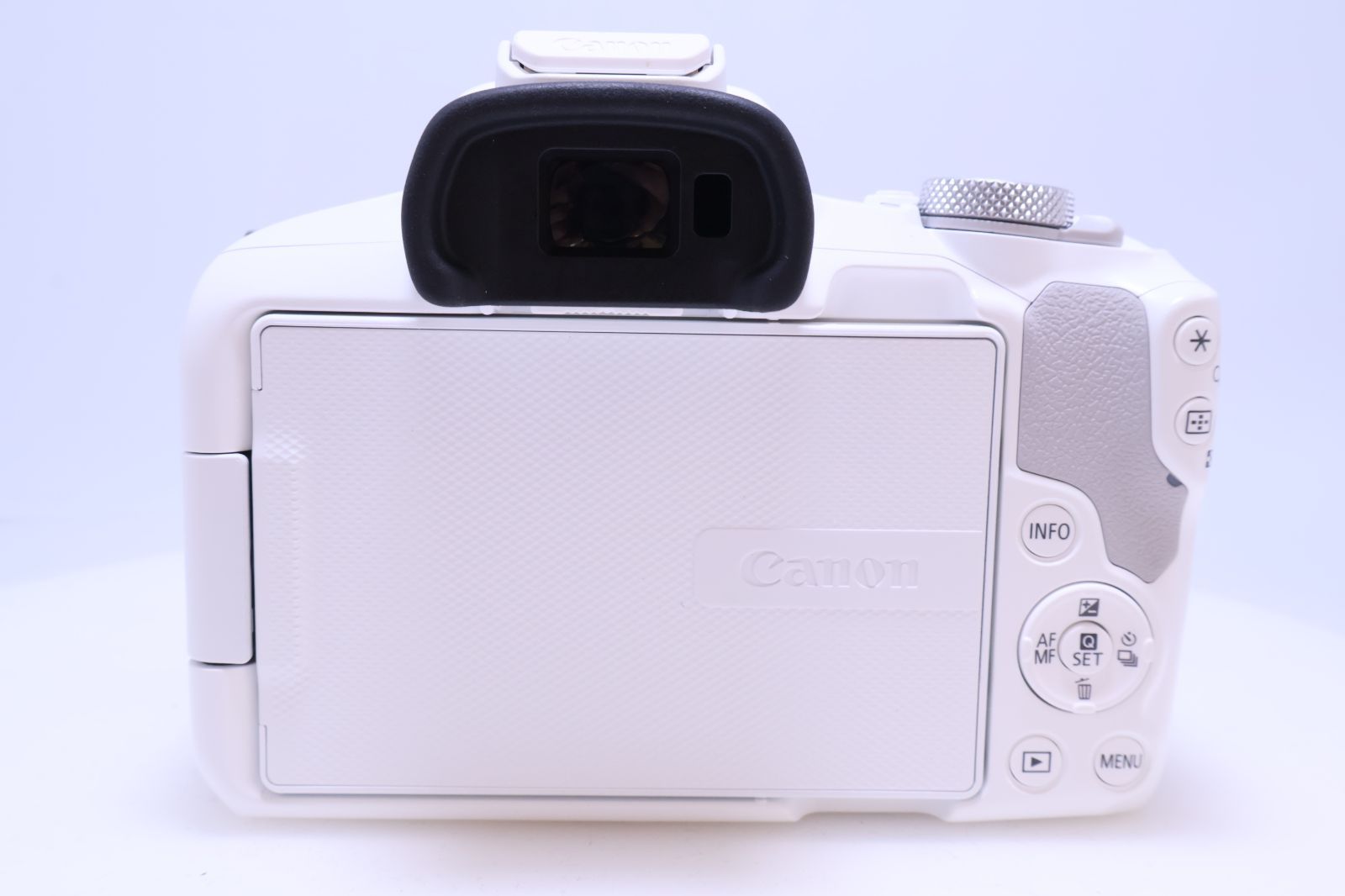 2,000回以下 ほぼ新品】Canon EOS R50 標準ズームレンズキット(RF-S18 