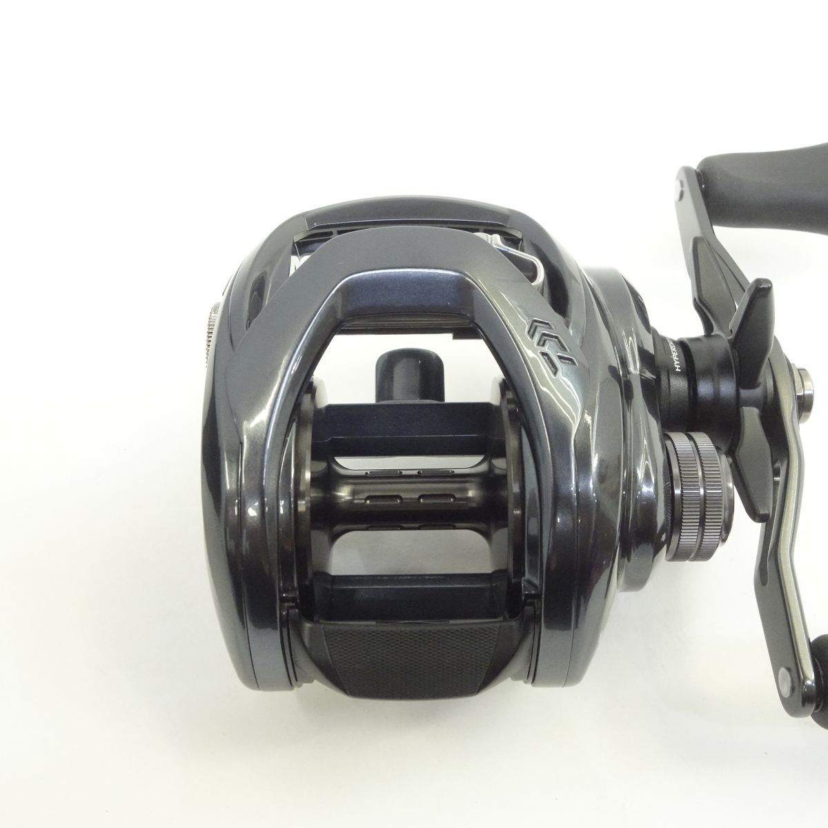 DAIWA ダイワ TATULA タトゥーラ TW 400 00630107 右ハンドル ベイトリール ※中古