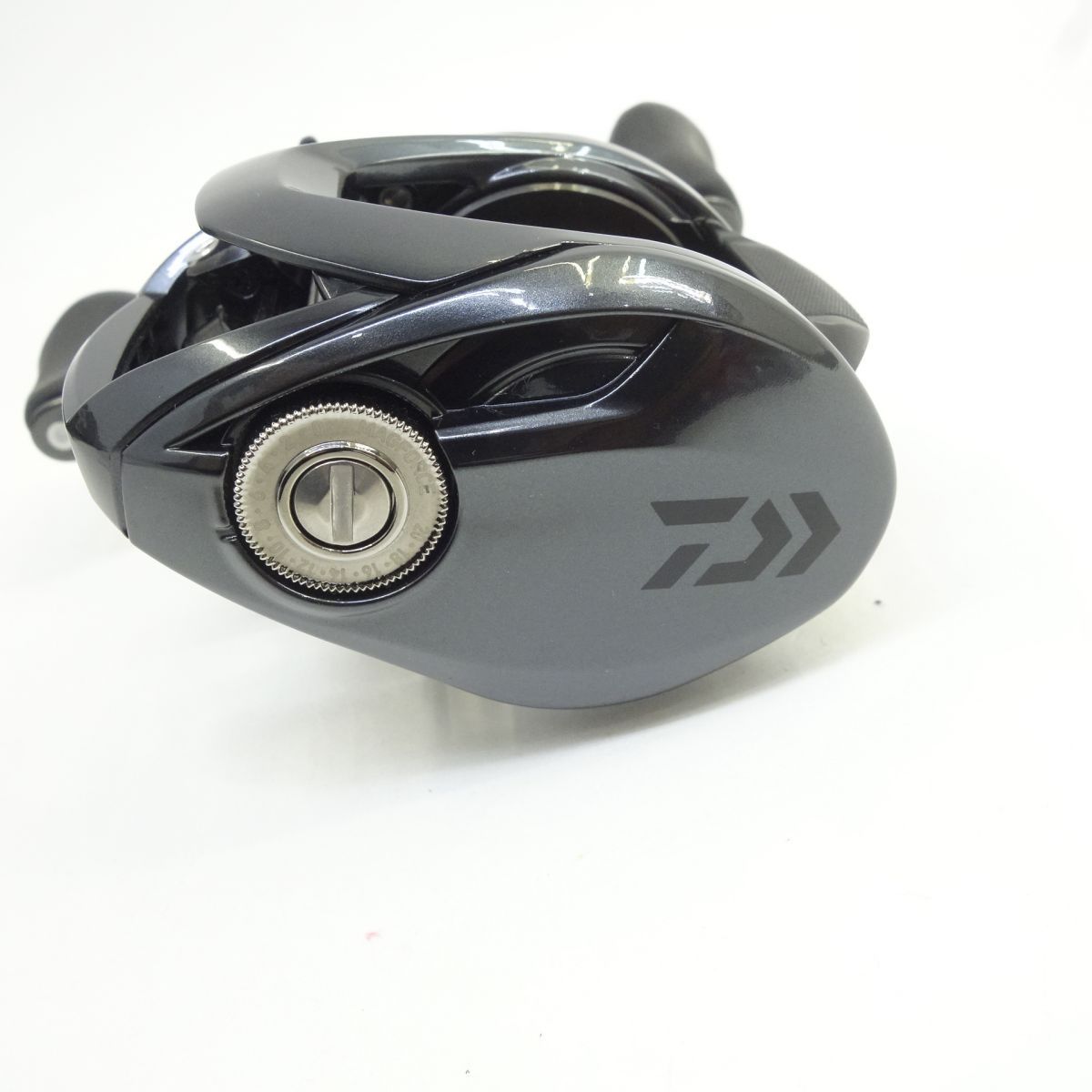 DAIWA ダイワ TATULA タトゥーラ TW 400 00630107 右ハンドル ベイトリール ※中古