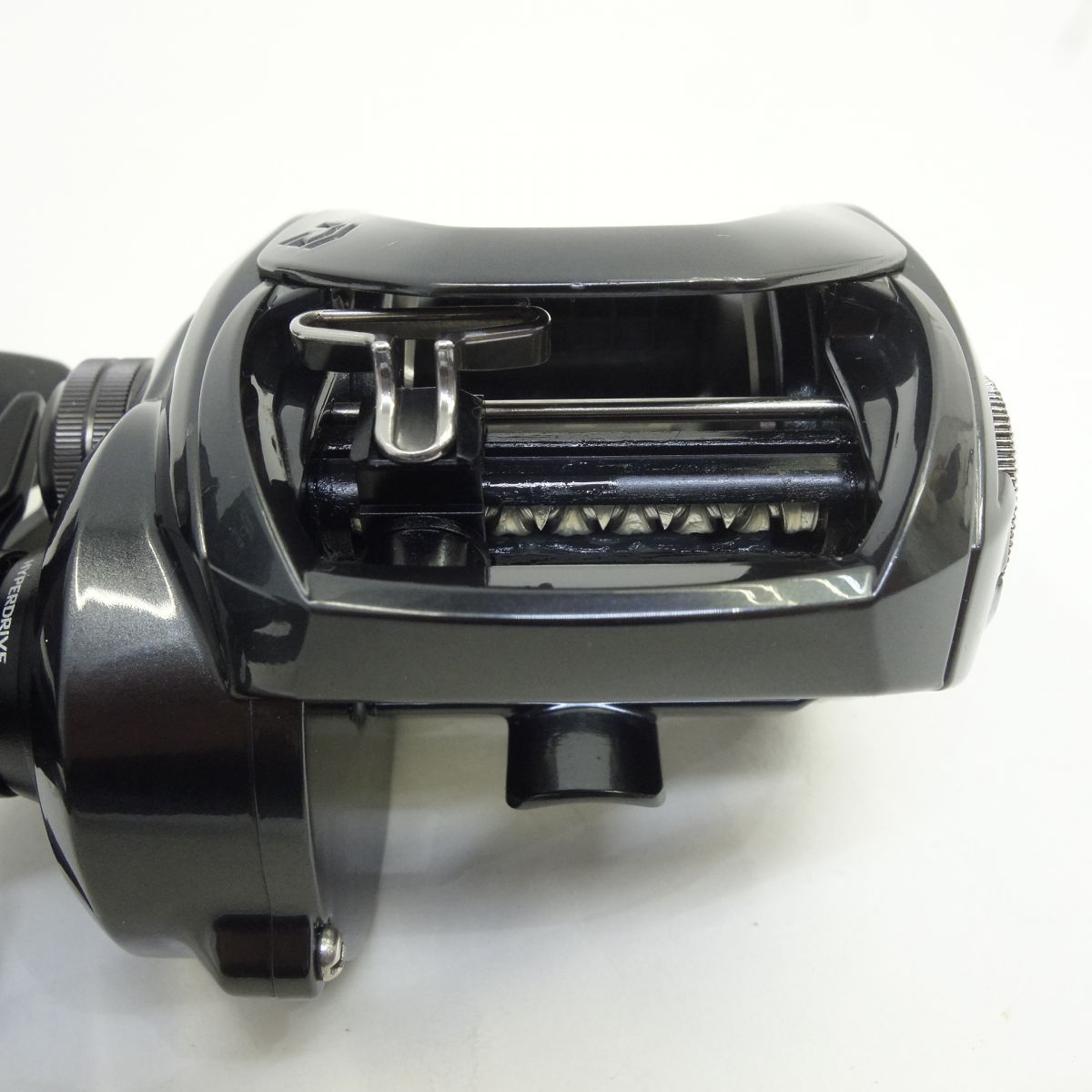 DAIWA ダイワ TATULA タトゥーラ TW 400 00630107 右ハンドル ベイトリール ※中古