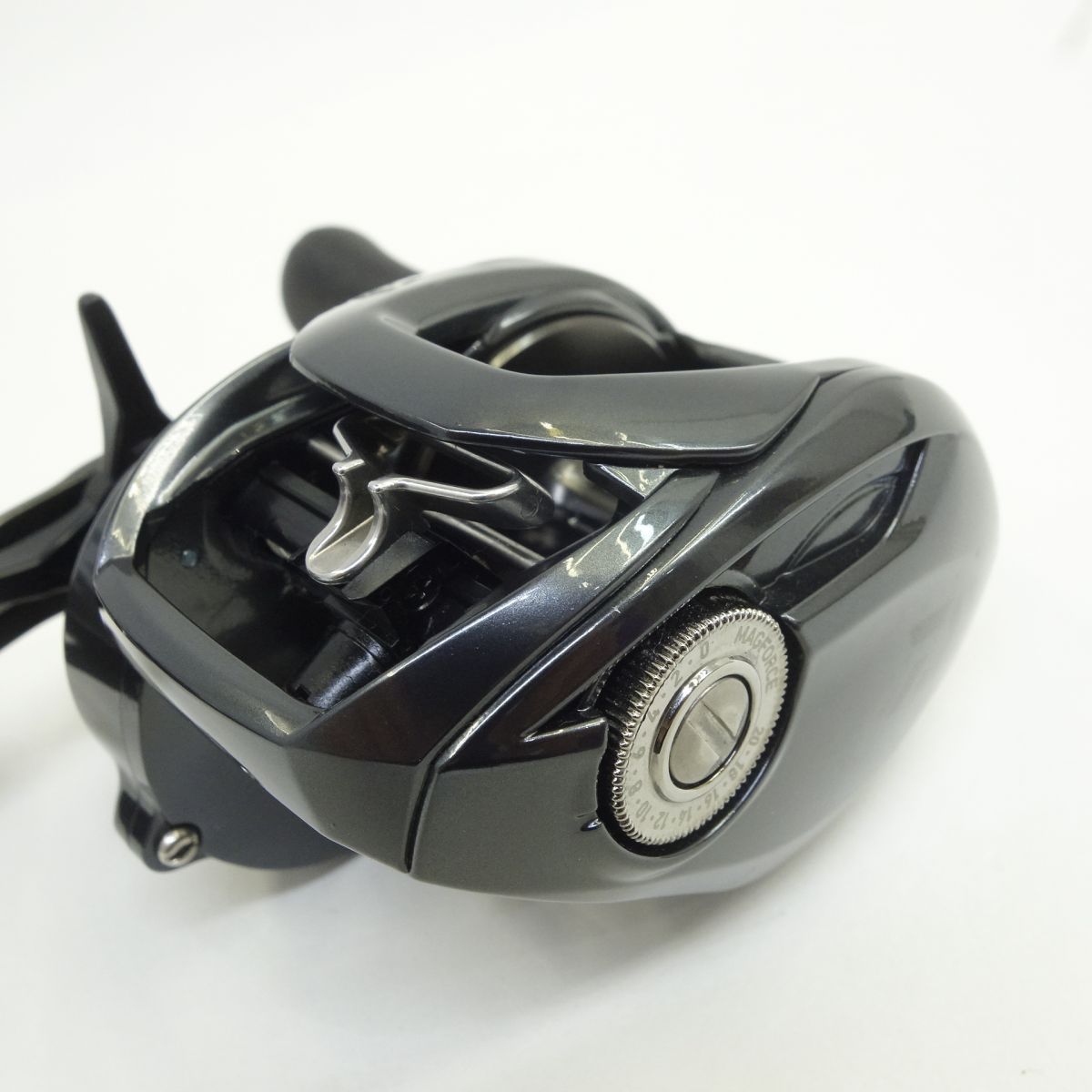 DAIWA ダイワ TATULA タトゥーラ TW 300 00630101 右ハンドル ベイトリール ※中古