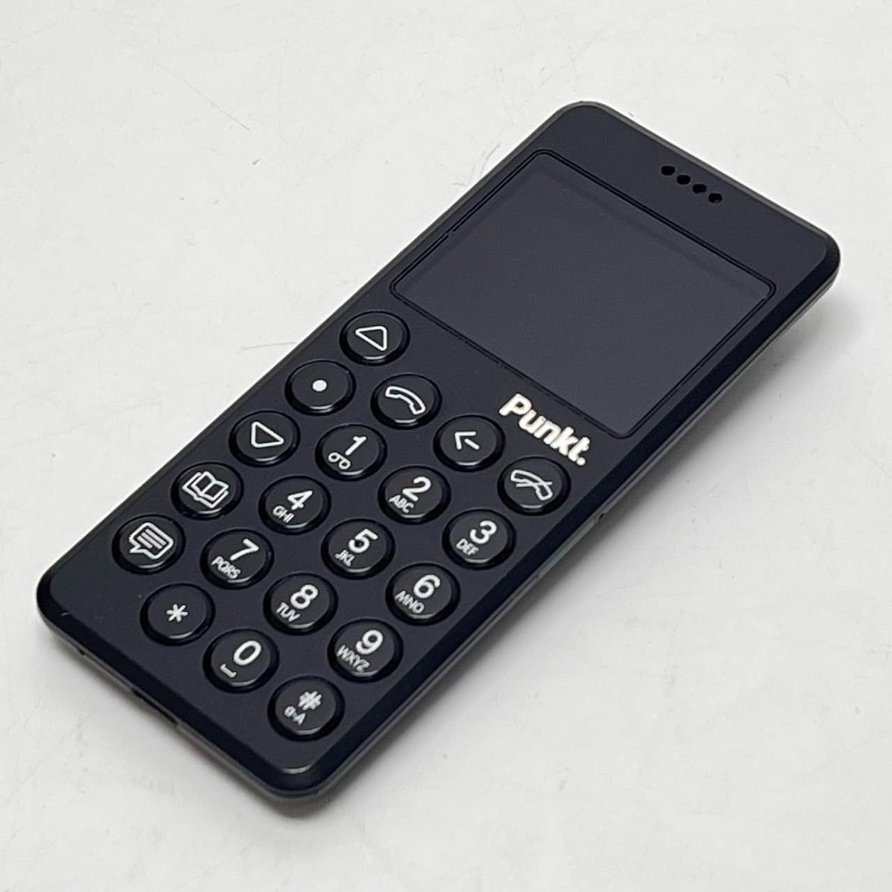 Punkt. MP 02 ブラック　中古 Punkt. MP02 New Generation 携帯電話 中古 目立った傷や汚れなし