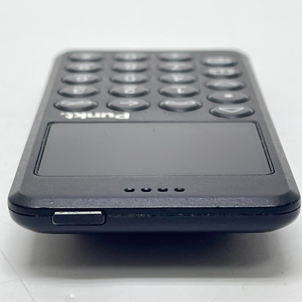Punkt. MP 02 ブラック　中古 Punkt. MP02 New Generation 携帯電話 中古 目立った傷や汚れなし