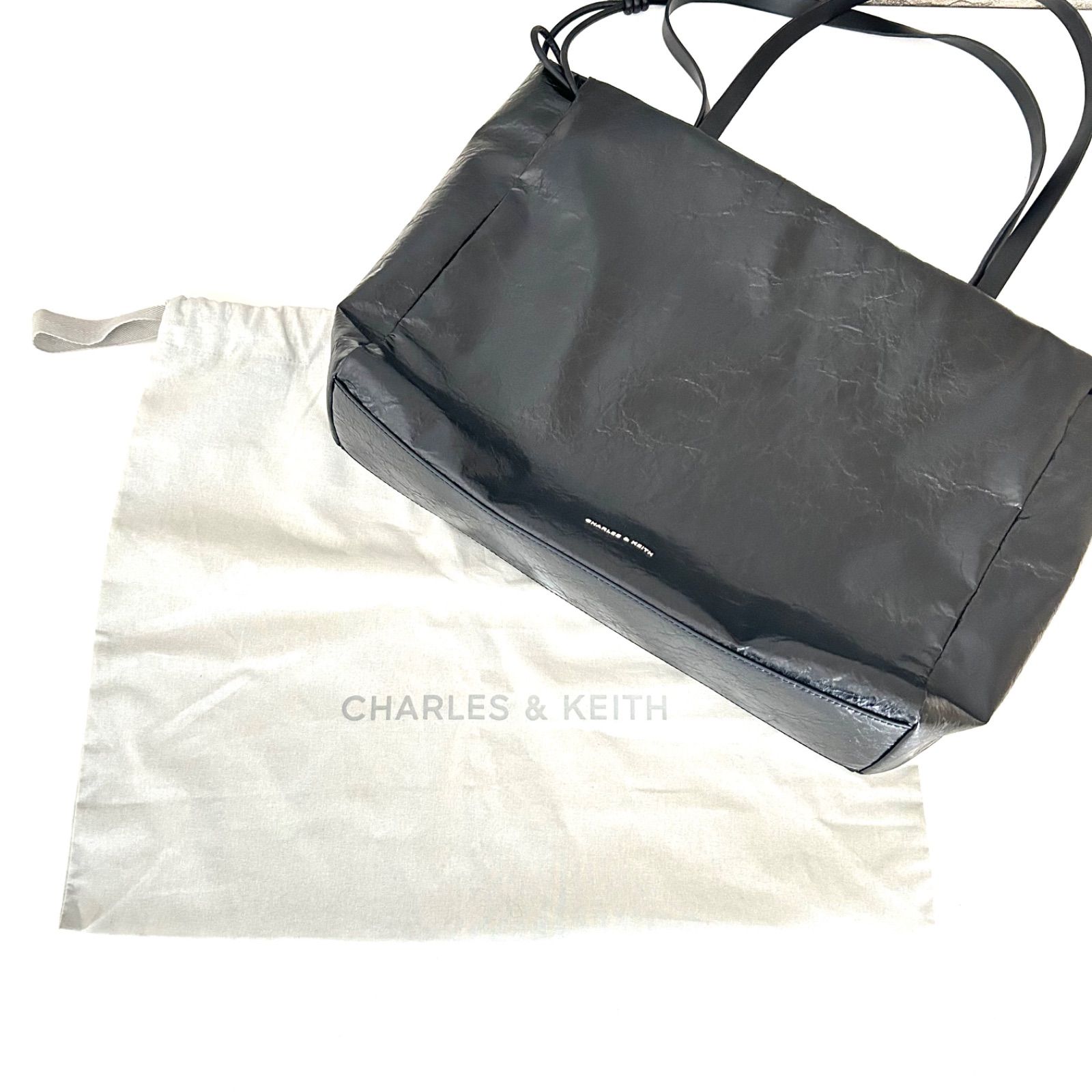 CHARLES&KEITH チャールズ&キース トートバッグ ドロウストリング 