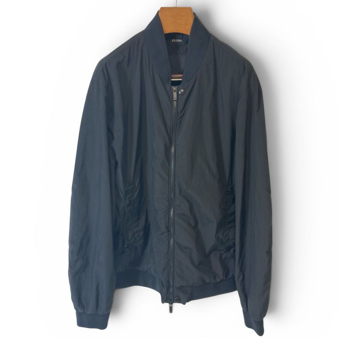 良品 ゼニア ZEGNA 現行タグ ジップアップ ジャケット ブルゾン L ブラック メンズ 正規品 26-NE006