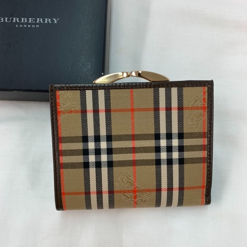 極美品】BURBERRY バーバリー ノバチェック がま口 二つ折り財布 赤