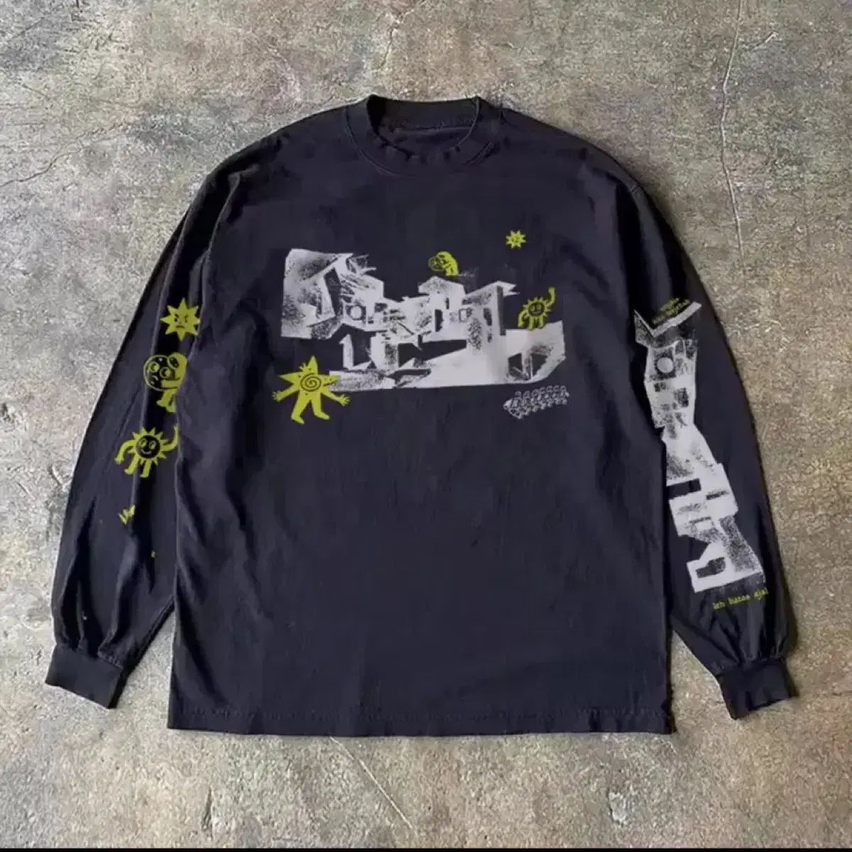 ヘビー生地 グラフィック ロングスリーブ Tシャツ