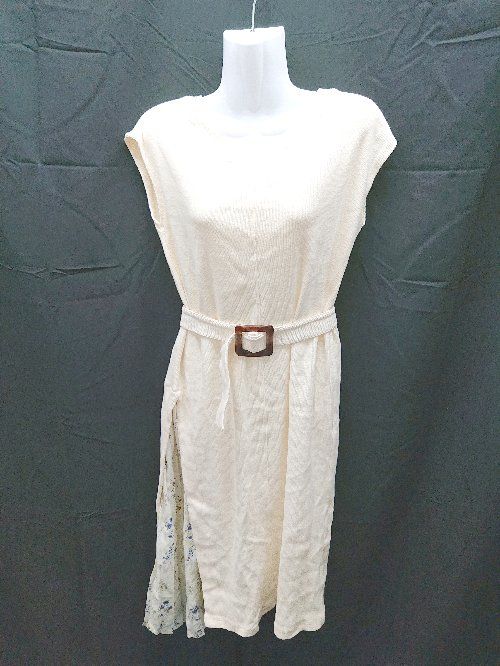 ◇ natural couture ケーブル　Vネック　切り返し　花柄 ノースリーブ ひざ丈 ワンピース サイズF クリーム系 レディース E 【1303160001924】