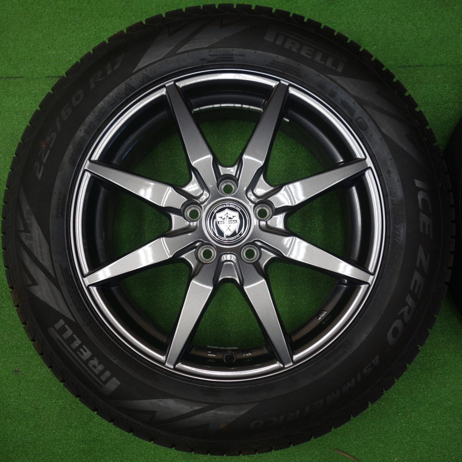 バリ溝！25年！キレイ！9.5分以上☆スタッドレス 225/60R17 ピレリ