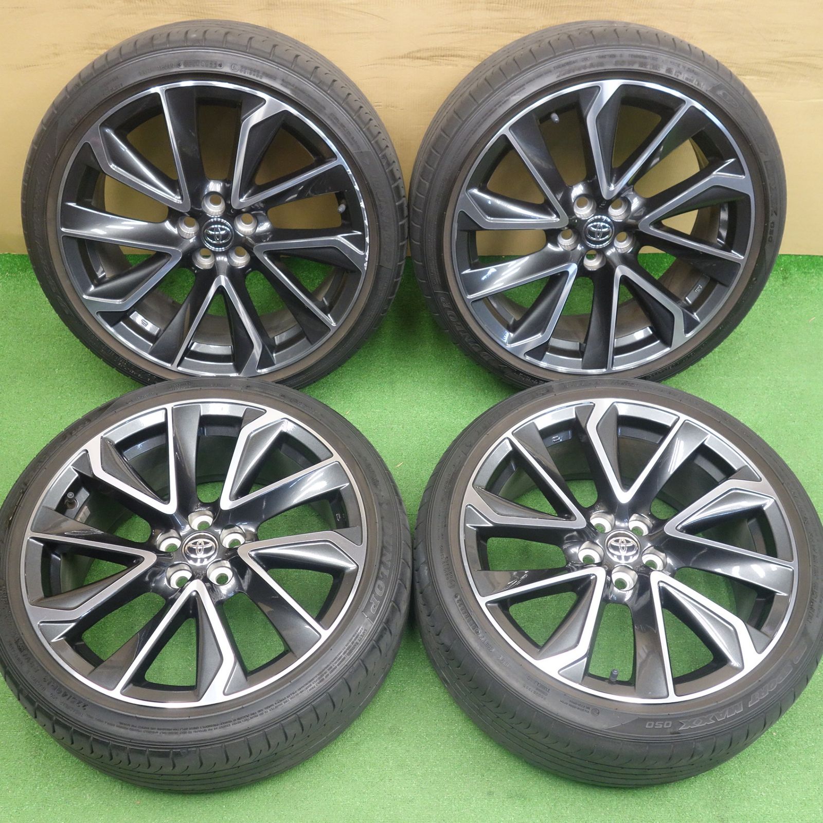 キレイ!22年★トヨタ カローラスポーツ GZ 純正 225/40R18 ダンロップ SP スポーツマックス 050 18インチ PCD100/5H★6042403KTノ