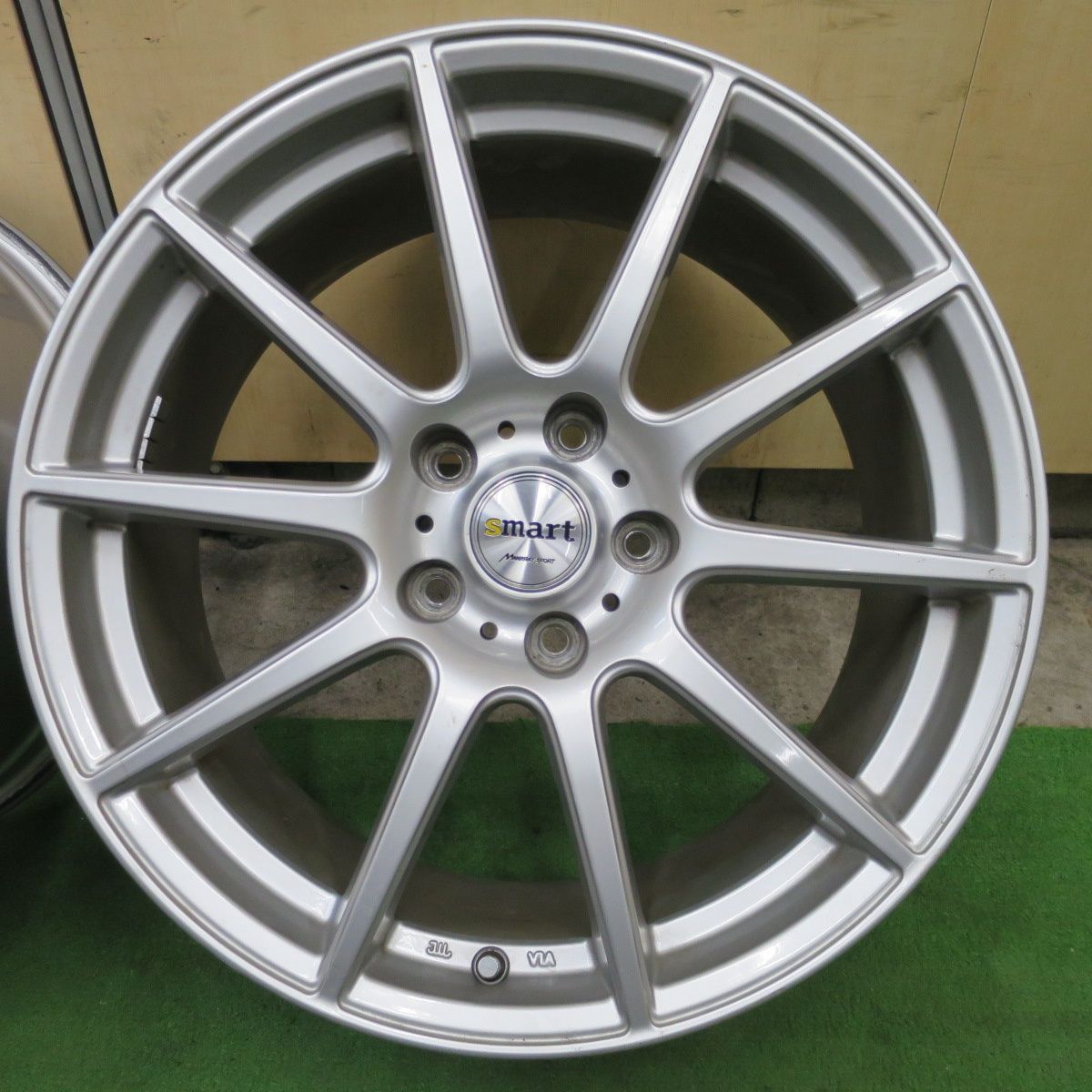 送料無料] キレイ☆smart MANARAY SPORT 18インチ ホイール スマート