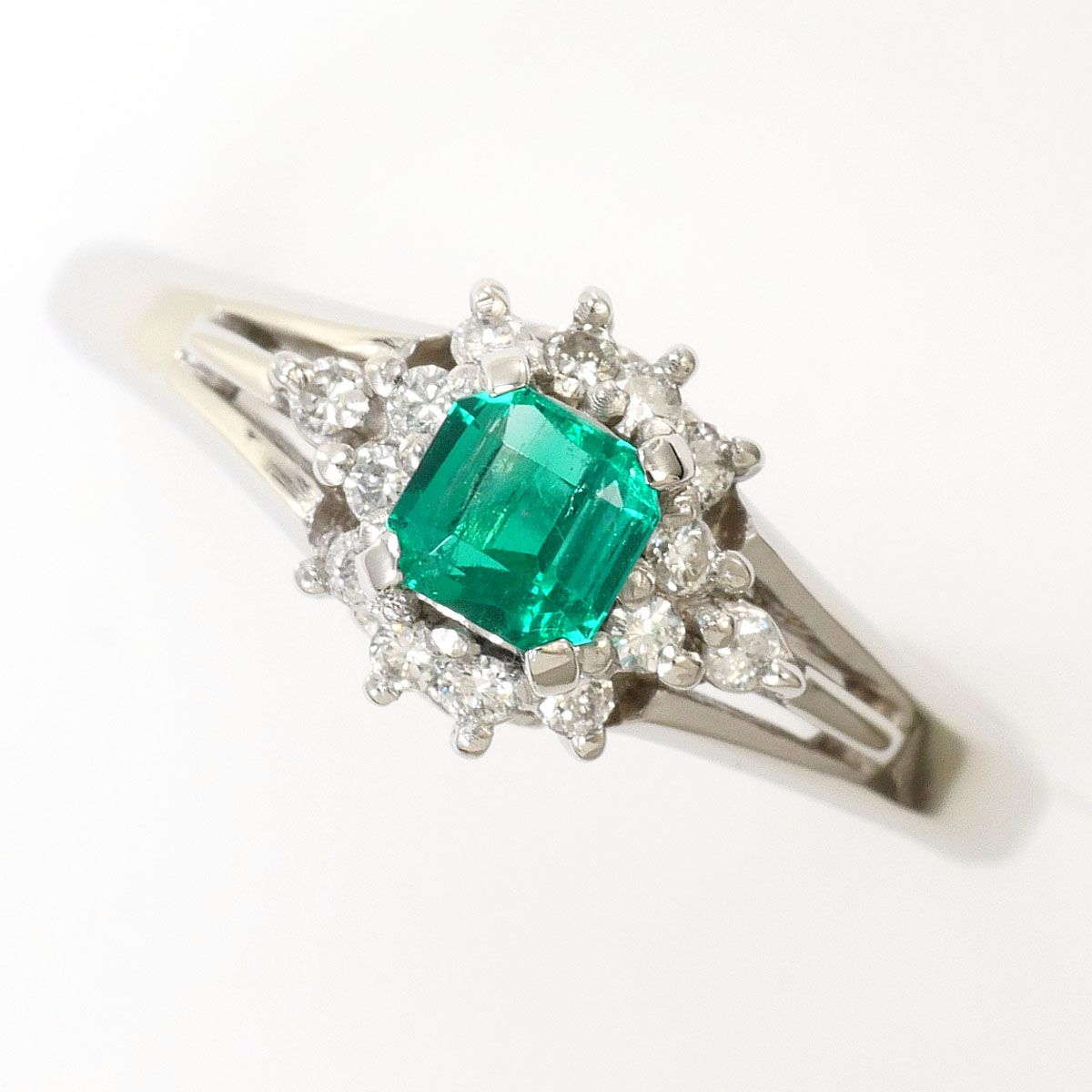 PT900/プラチナ リング・指輪 11号 エメラルド 0.28ct ダイヤモンド 0.14ct 総重量約3.7g ジュエリー