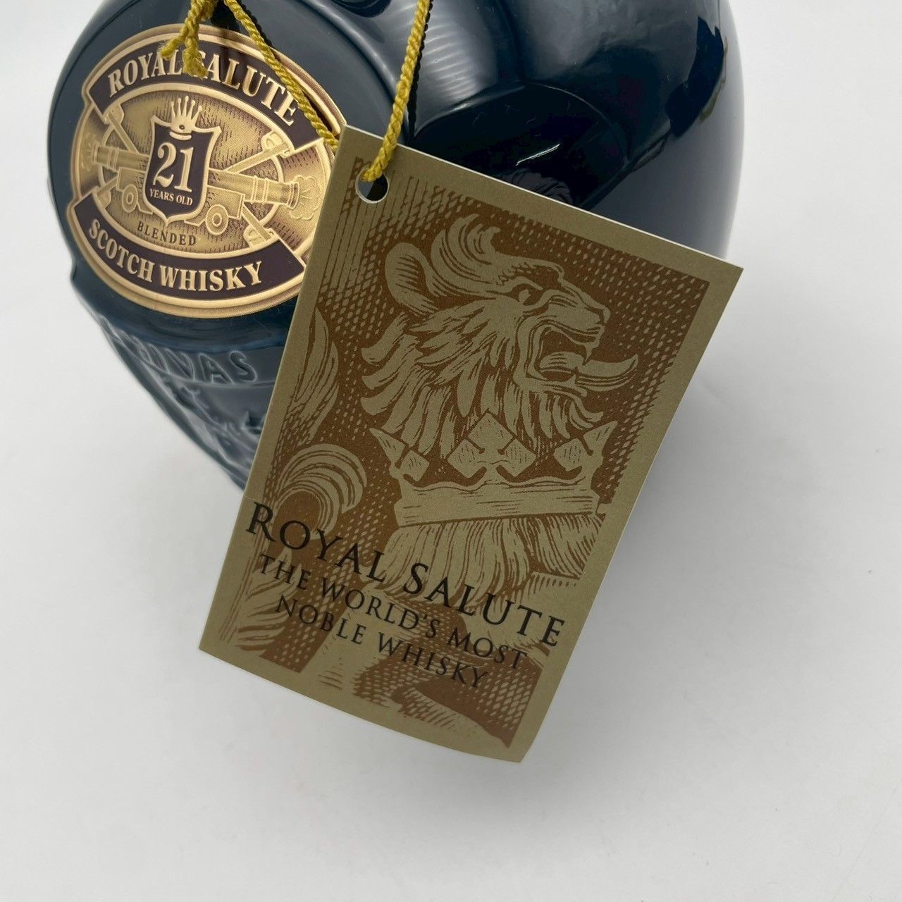 シーバスリーガル 21年 青陶器ボトル 古酒 700ml - メルカリ
