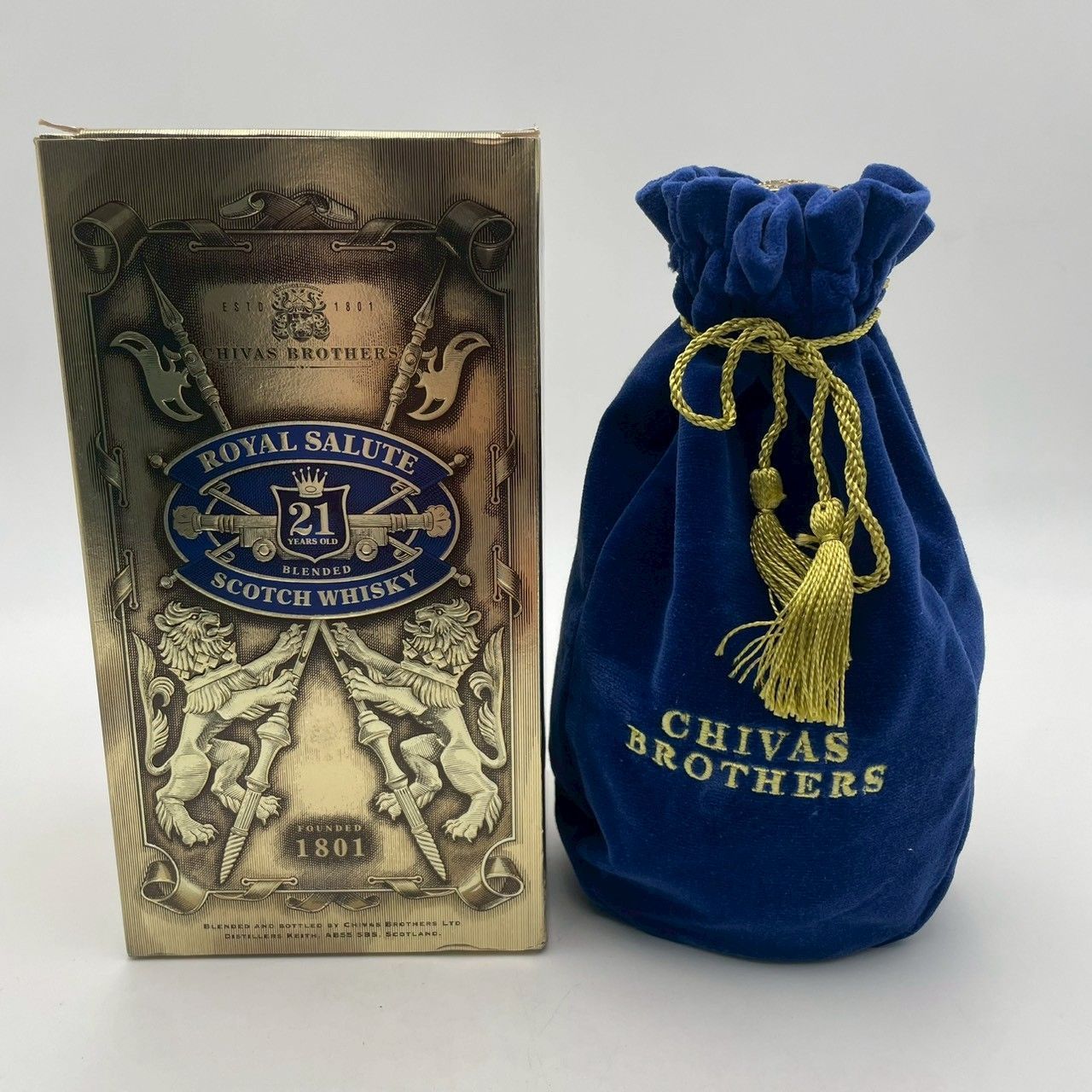 CHIVAS REGAL ROYAL SALUTE 21YEARS OLD シーバスリーガル ロイヤル サルート 21年 青陶器ボトル 700ml 43%②