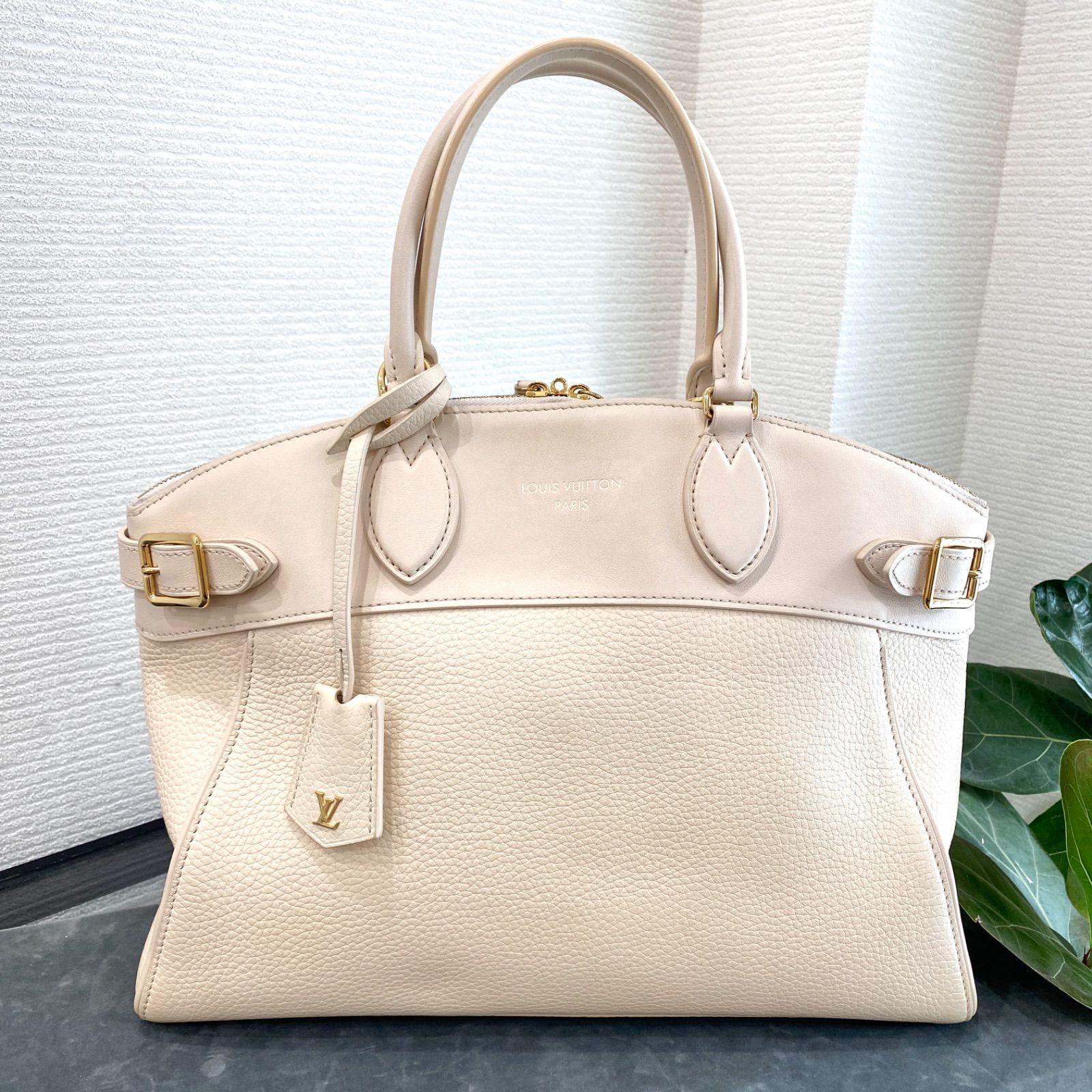 【現行品】LOUIS VUITTON　ルイヴィトン　ヴァンドームMM トリヨンレザー/カーフレザー×GP金具　M23061