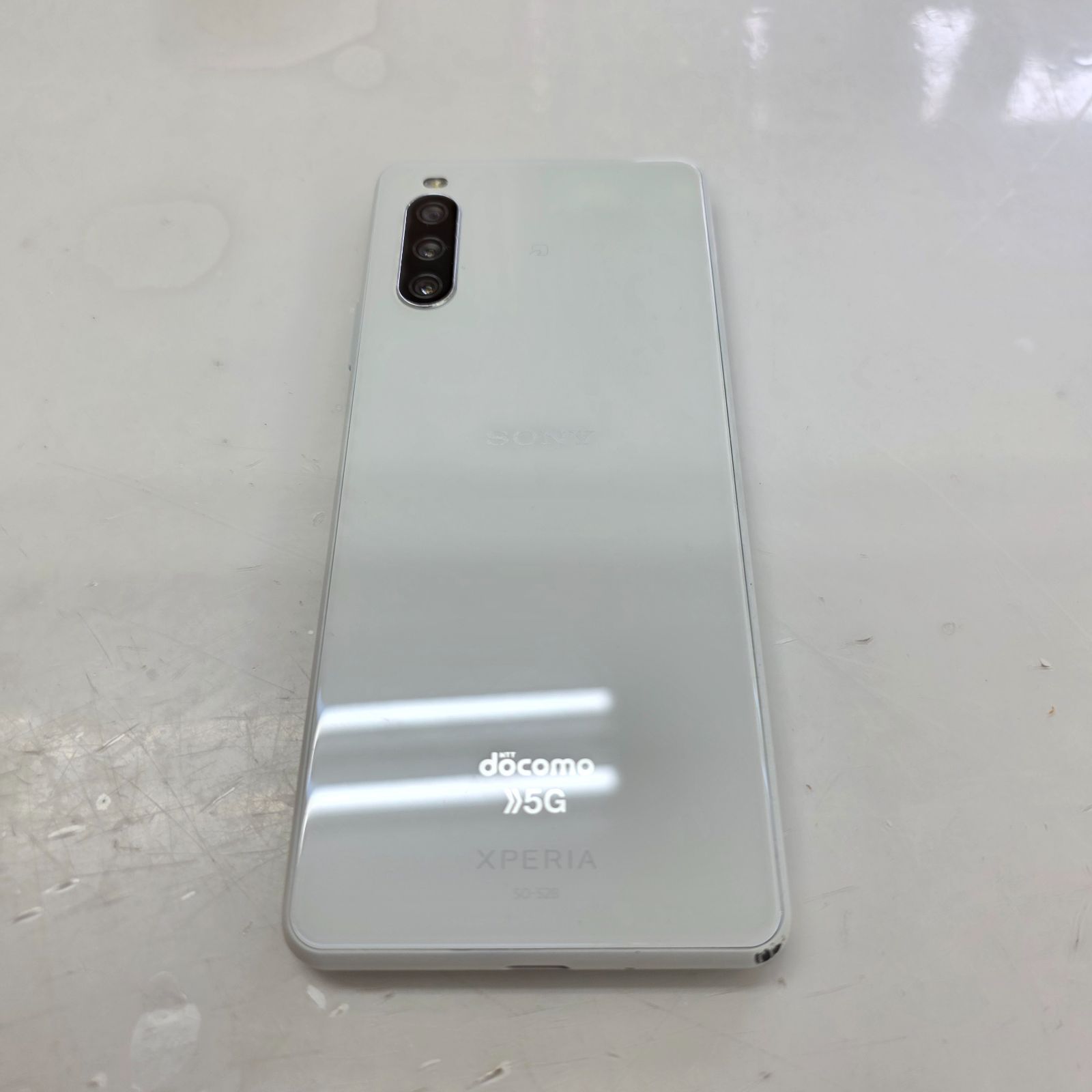 Xperia 10 III SO-52B ホワイト SIMフリー