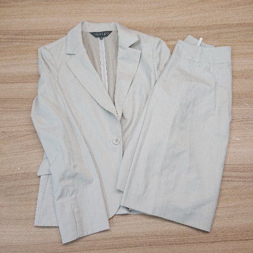 ◇ INDIVI インディヴィ セットアップ 裏地 薄手 ショート丈 - ジャケット スカート サイズ36 グレー レディース E 【1309040039865】