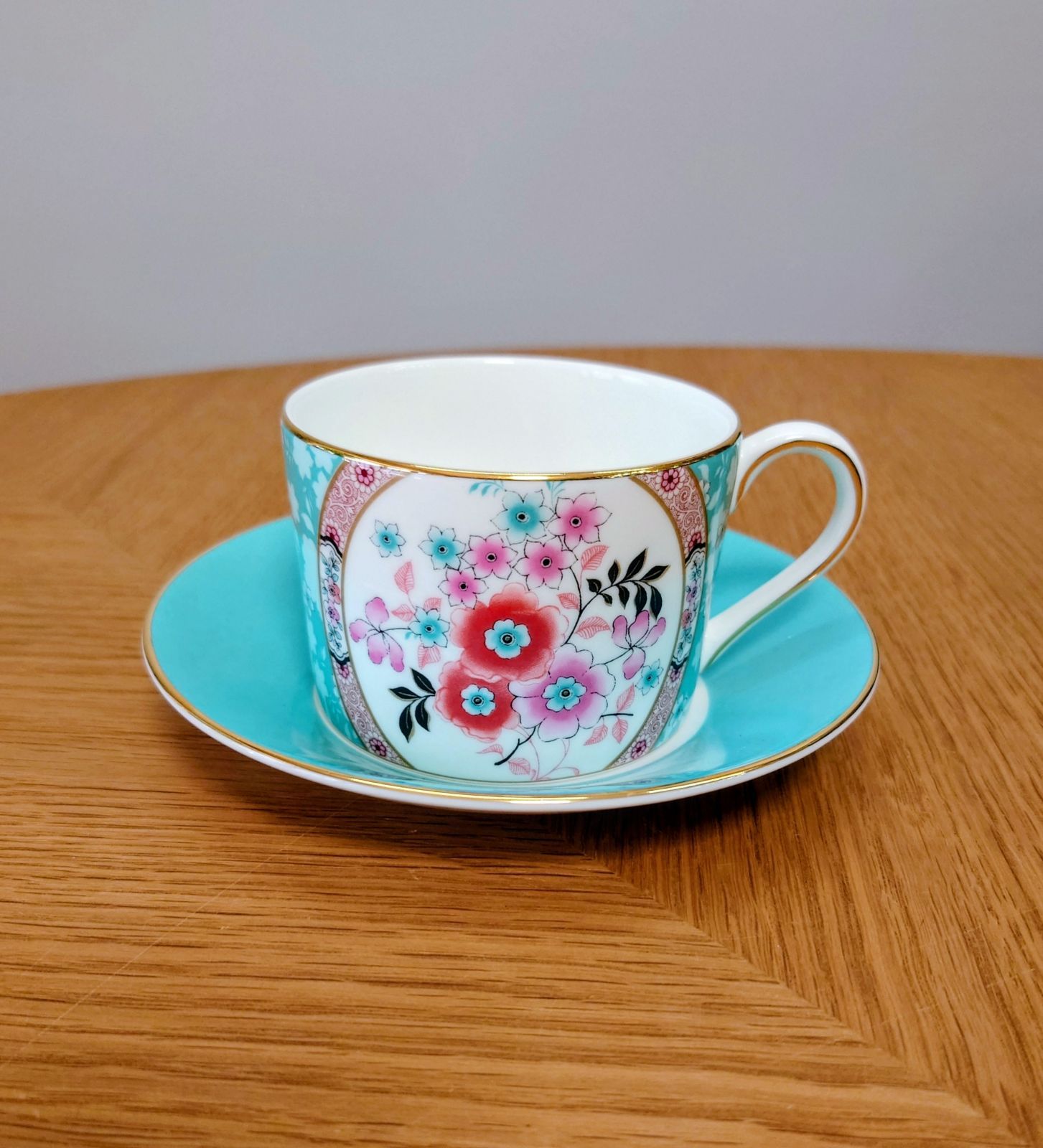 WEDGWOOD　ワンダーラスト カメリア　ティーカップ＆ソーサー インペリアル　1客