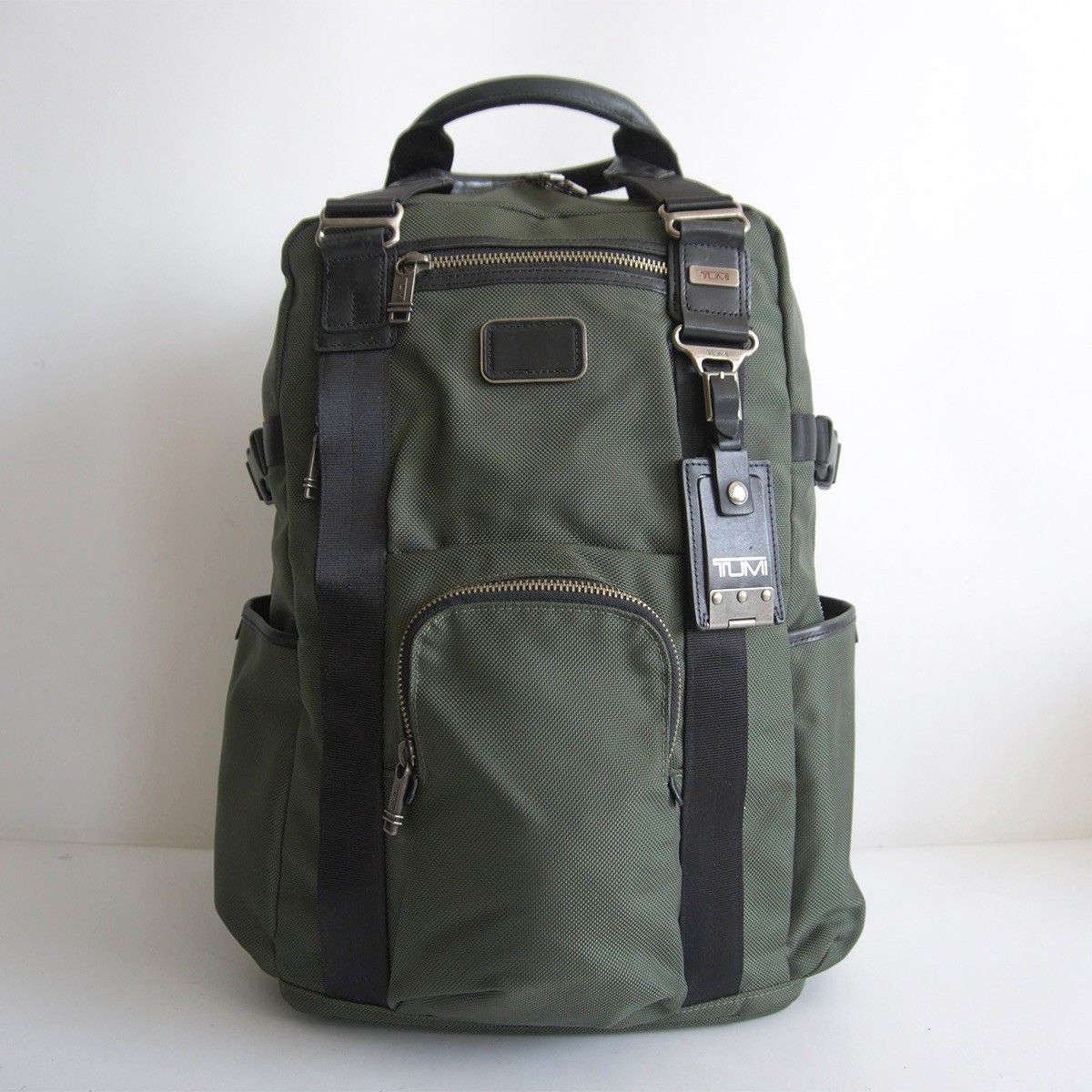 【美品】 TUMI 【22380SPH/Alpha Bravo backpack】カーキ リュック ビジネスバッグ トゥミ 26050287