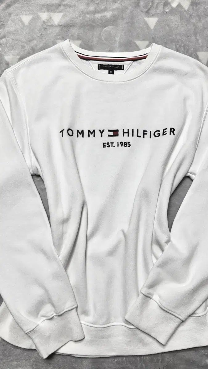 Tommy Hilfiger トミーヒルフィガー スウェット
