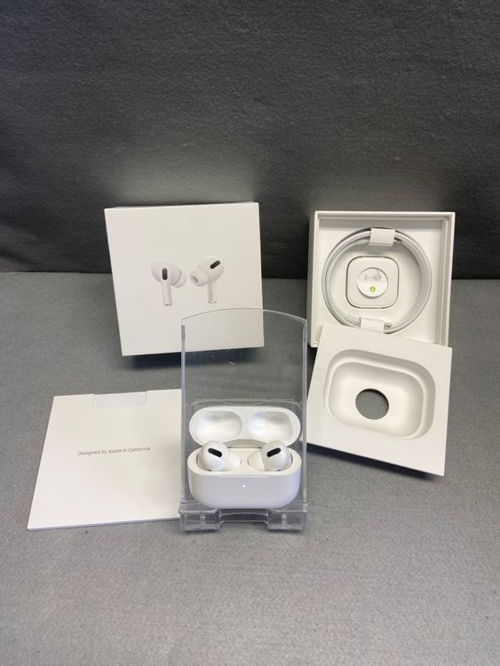美品 Apple AirPods Pro 第一世代 MagSafe充電ケース MLW3J/A