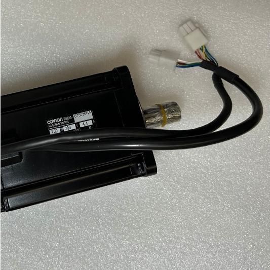 【新品 ★送料無料 】R88M-U75030HA OMRON Servo Motor R88M U75030HA 【６ヶ月保証】