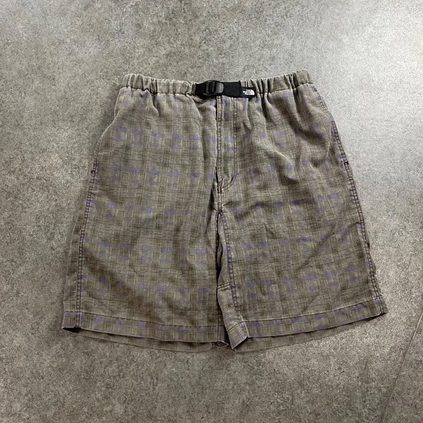 日本製 THE NORTH FACE ザノースフェイス ハーフパンツ ショートパンツ チェック柄 グレー フェード メンズ L アウトドア