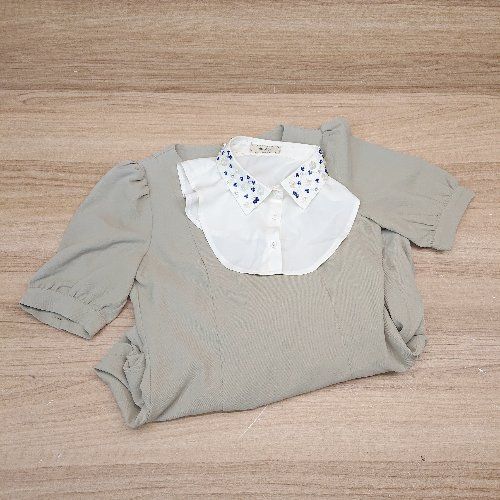 ◇ ◎ titty&co バックファスナー ボリューム袖 ビーズ ギャザー 半袖 ロング丈 ワンピース サイズM グリーン レディース E 【1310130015294】