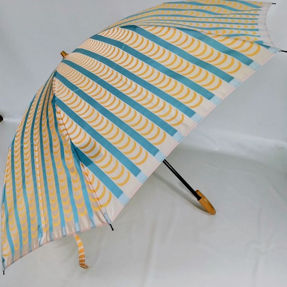 未使用に近い】槇田商店 晴雨兼用 折りたたみ傘 約68cm 《NO 01319
