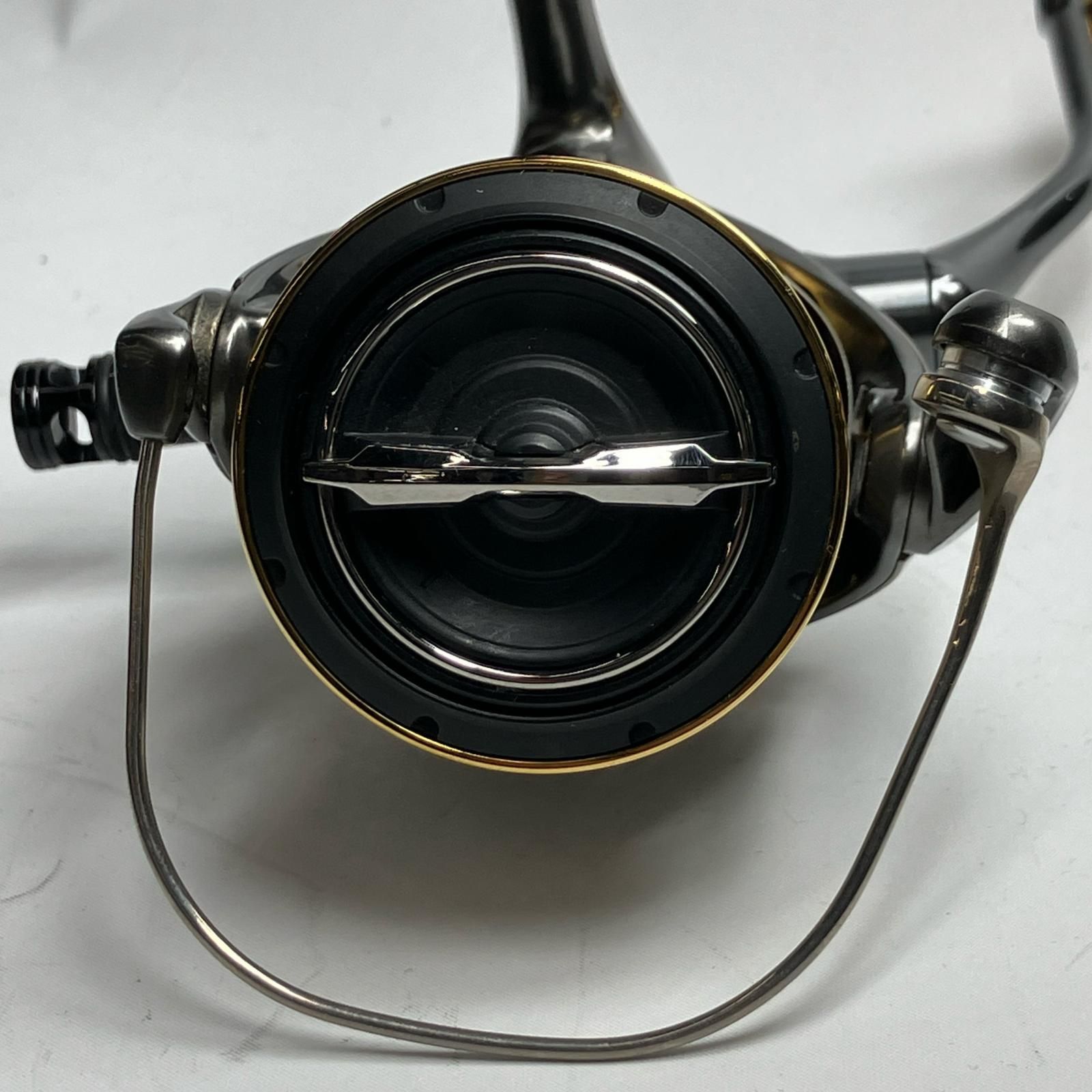 SHIMANO シマノ スピニングリール 20ツインパワー 4000MHG ノブ