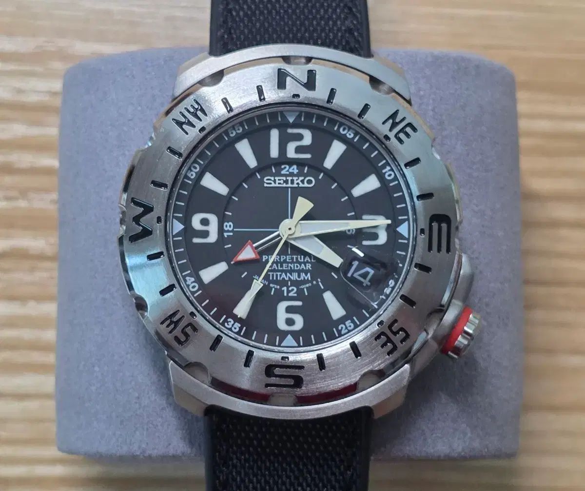 SEIKO Landtrek 8f56-0070 出品