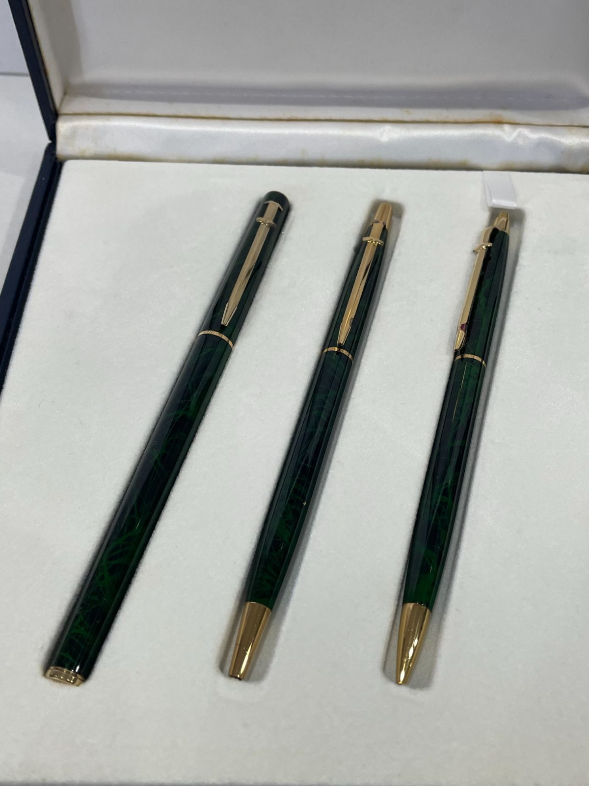 CARAN d'ACHE カランダッシュ 万年筆・ボールペン・シャープペンシル3