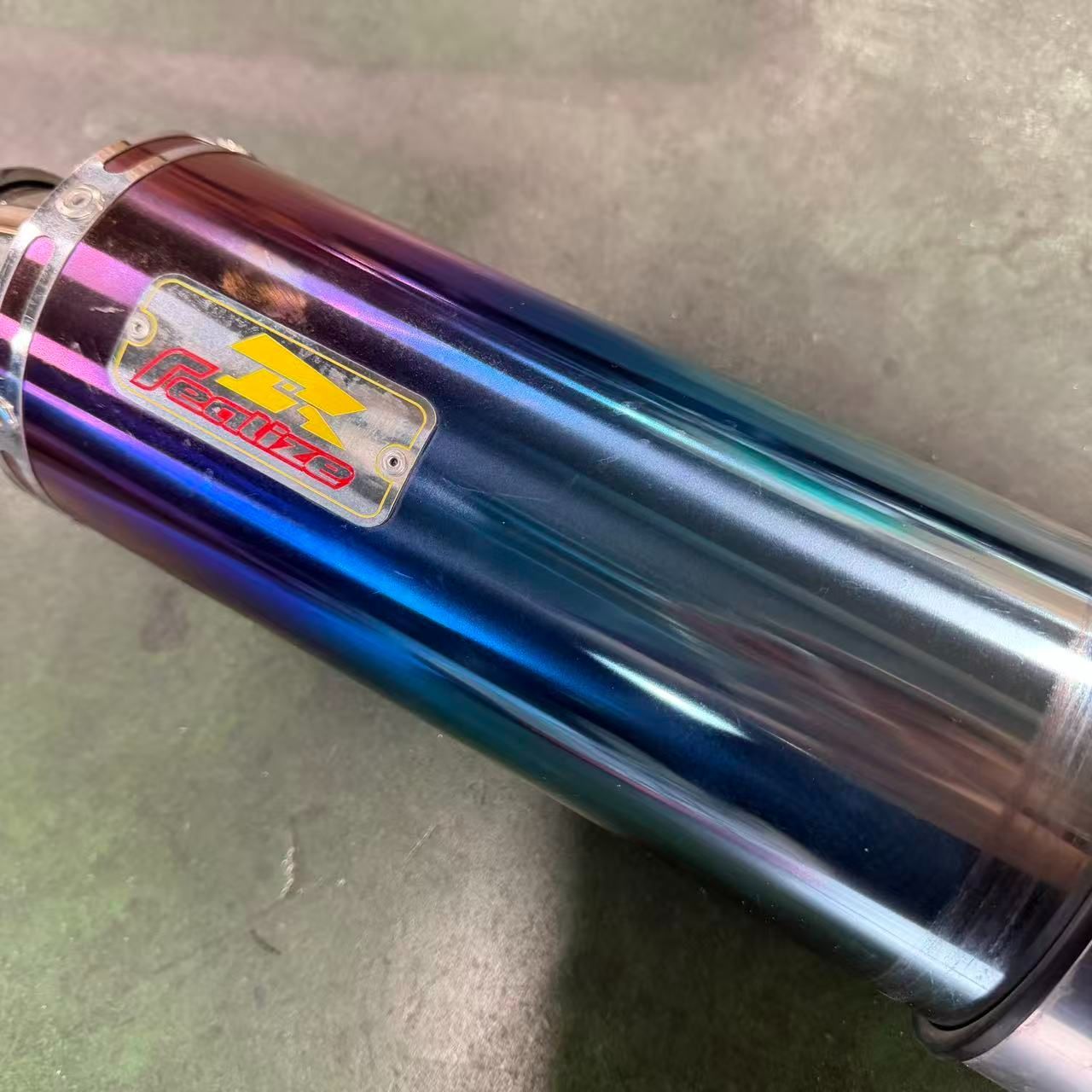 リアライズステンレススチール グラデーションブルー マフラー ☆中古・3営業日以内発送☆REALIZEリアライズマフラー - メルカリ