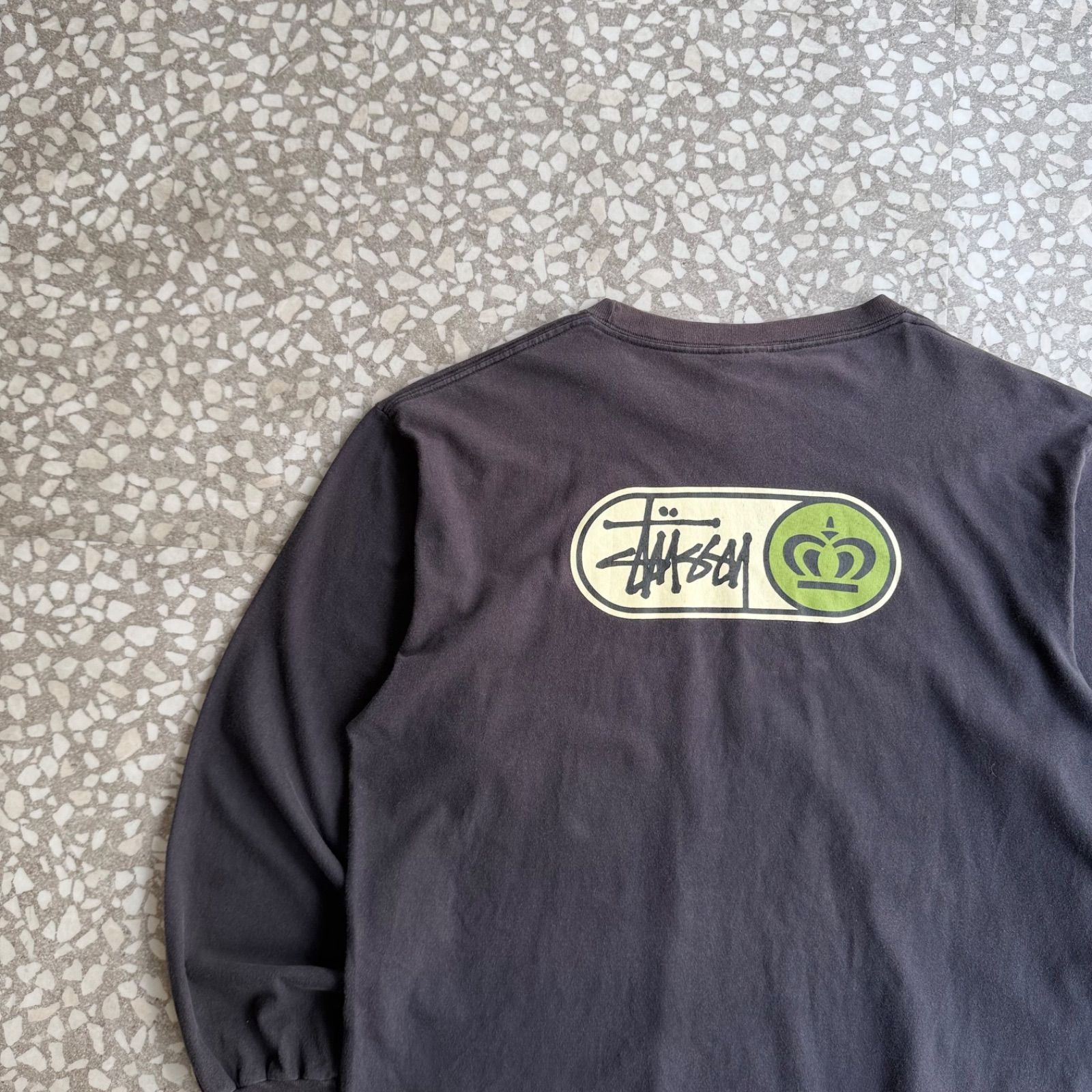 STUSSY / 90’s usa製 back print ls T-shirt size L オールドステューシー　シングルステッチ アメリカ製 バックプリント クラウン　ストリート　ユニセックス　長袖　ロンT オーバーサイズ　れいやーｄ