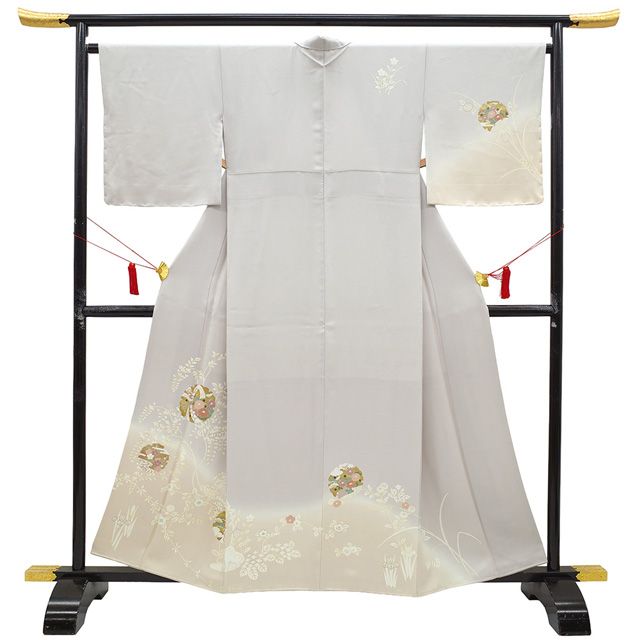 新古品】 訪問着 着物 正絹 袷 手描き友禅 金彩加工 ライトグレー