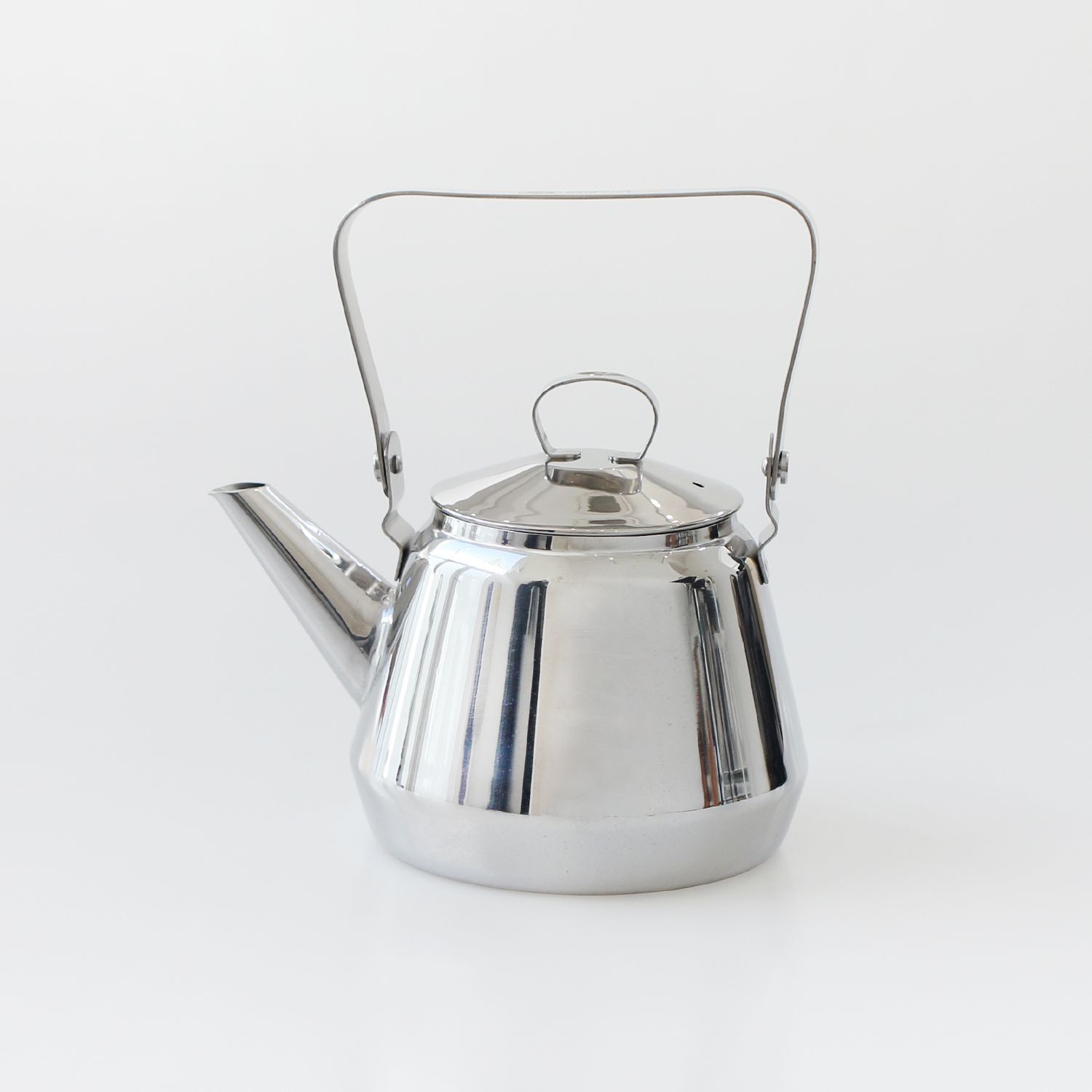 【新品】【1点販売】OPA[オパ]Mari Stainless Kettle 0.5L[マリステンレスケトル ミニケトル やかん ポット 500ml 0.5L シルバー シンプル 直火対応 フィンランド 北欧 マリシリーズ]