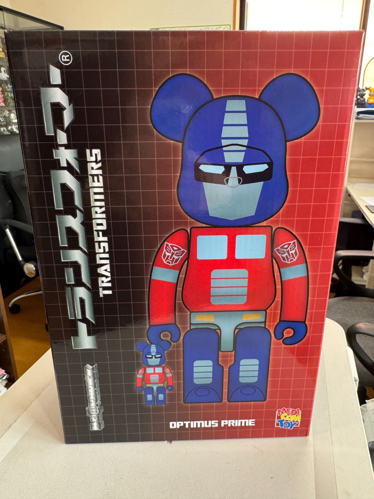 【新品未使用】TRANSFORMERS OPTIMUS PRIME 100% & 400%