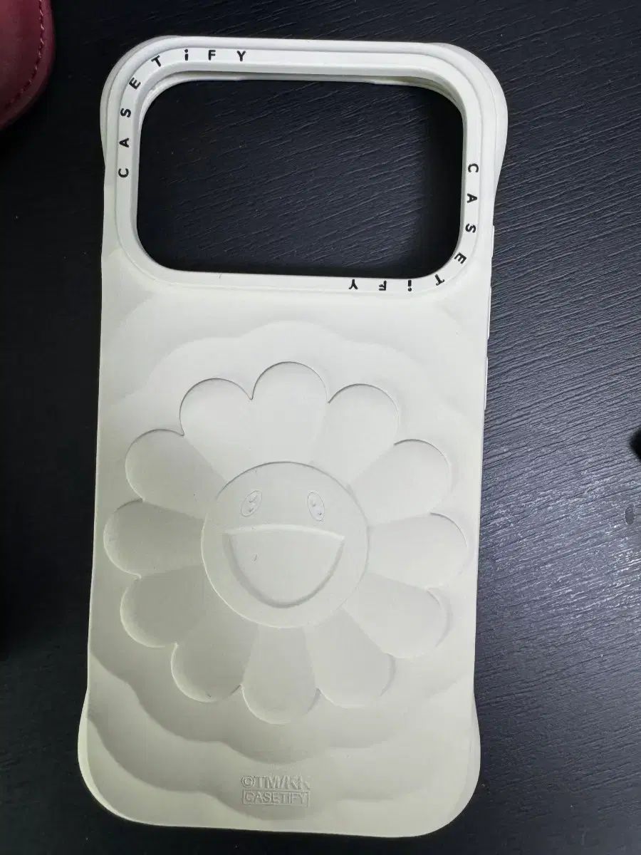 iPhone 17プロ ケース 出品